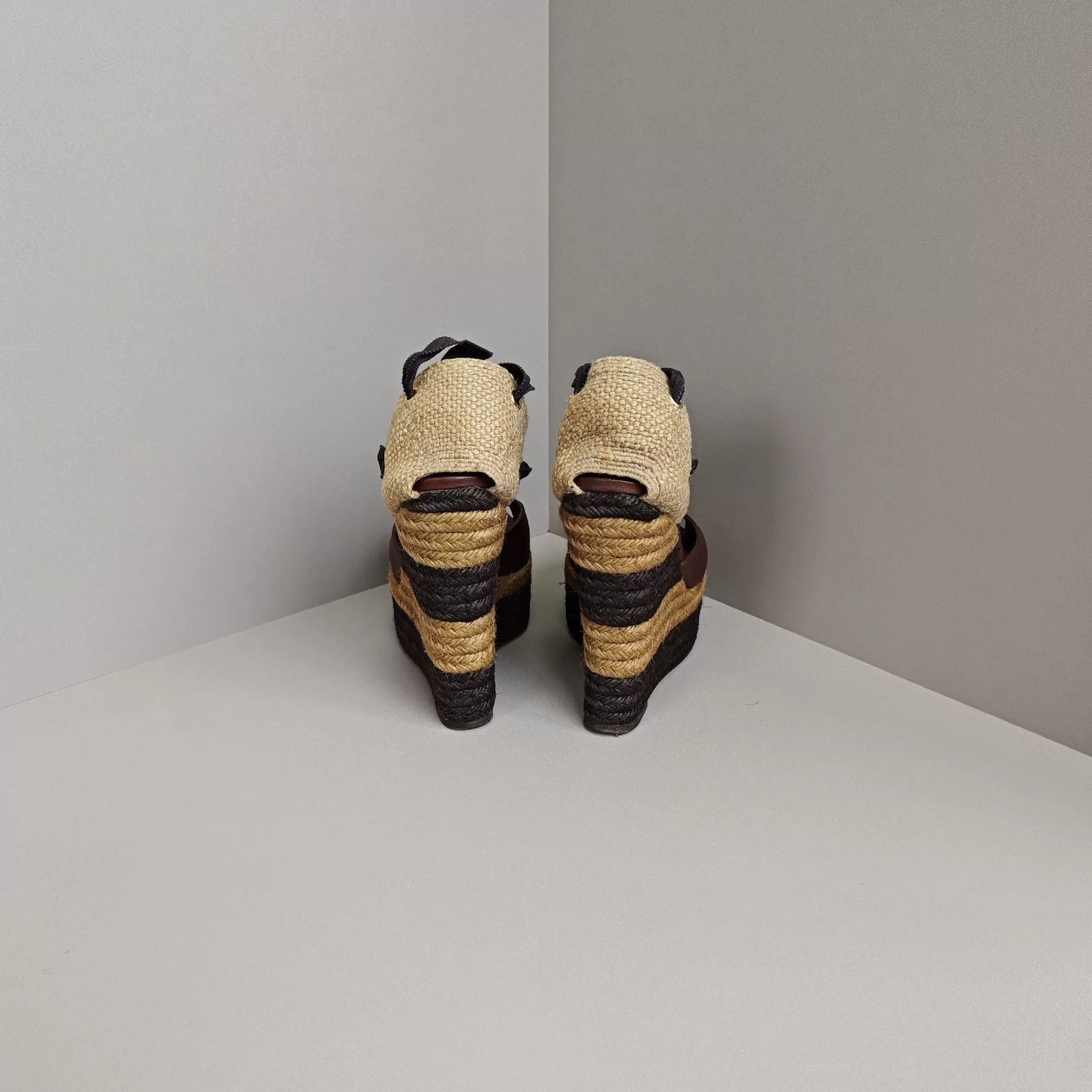 Fendi Fendi Sandals us_7 Women Size US 7 / IT 37 - 3 Thumbnail
