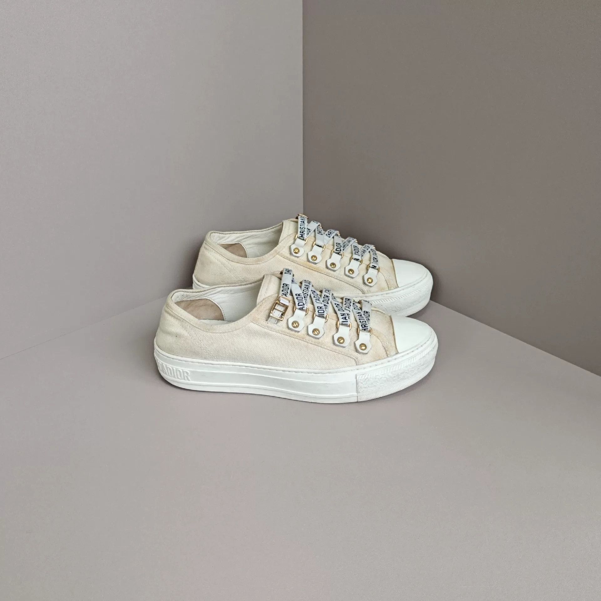 Dior Dior Canvas Lowtop Sneakers us_5 Women Size US 5 / IT 35 - 4 Thumbnail