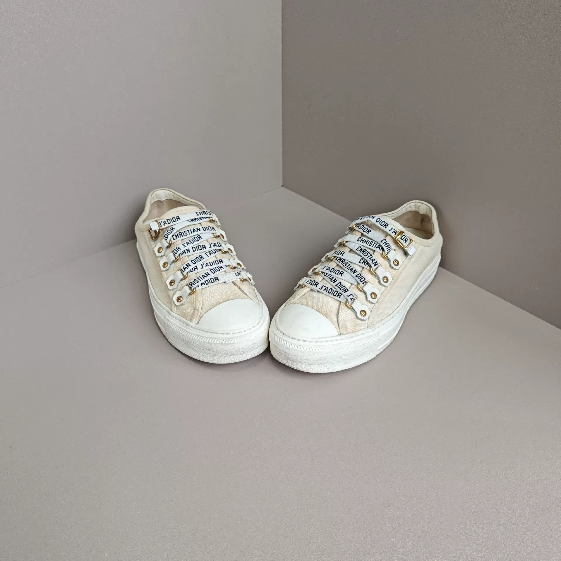 Dior Dior Canvas Lowtop Sneakers us_5 Women Size US 5 / IT 35 - 2 Thumbnail