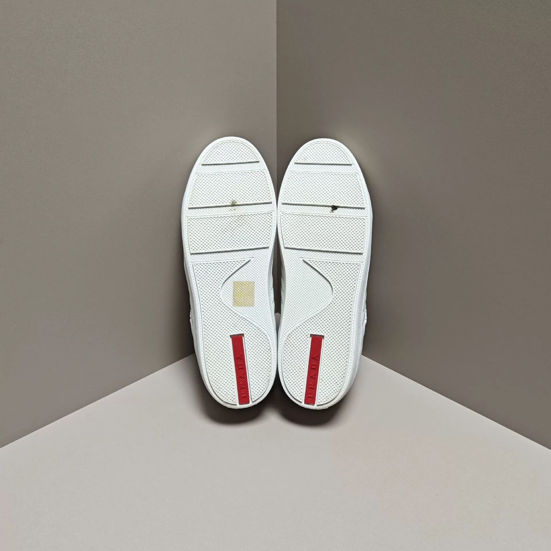 Prada Prada Silver Lowtop Sneakers us_6 Women Size US 6 / IT 36 - 5 Thumbnail