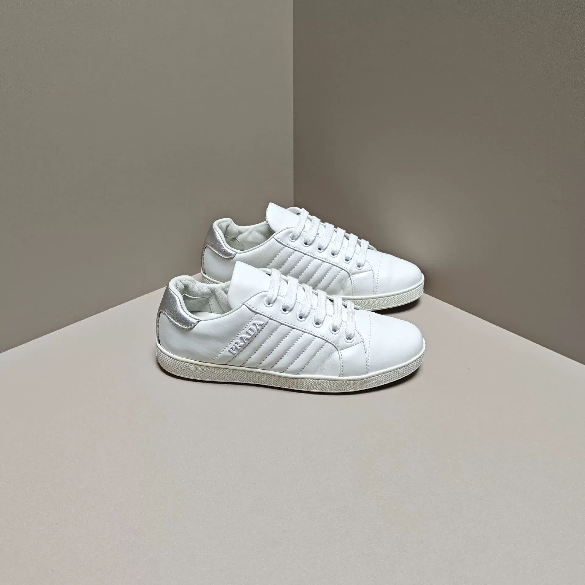 Prada Prada Silver Lowtop Sneakers us_6 Women Size US 6 / IT 36 - 4 Thumbnail