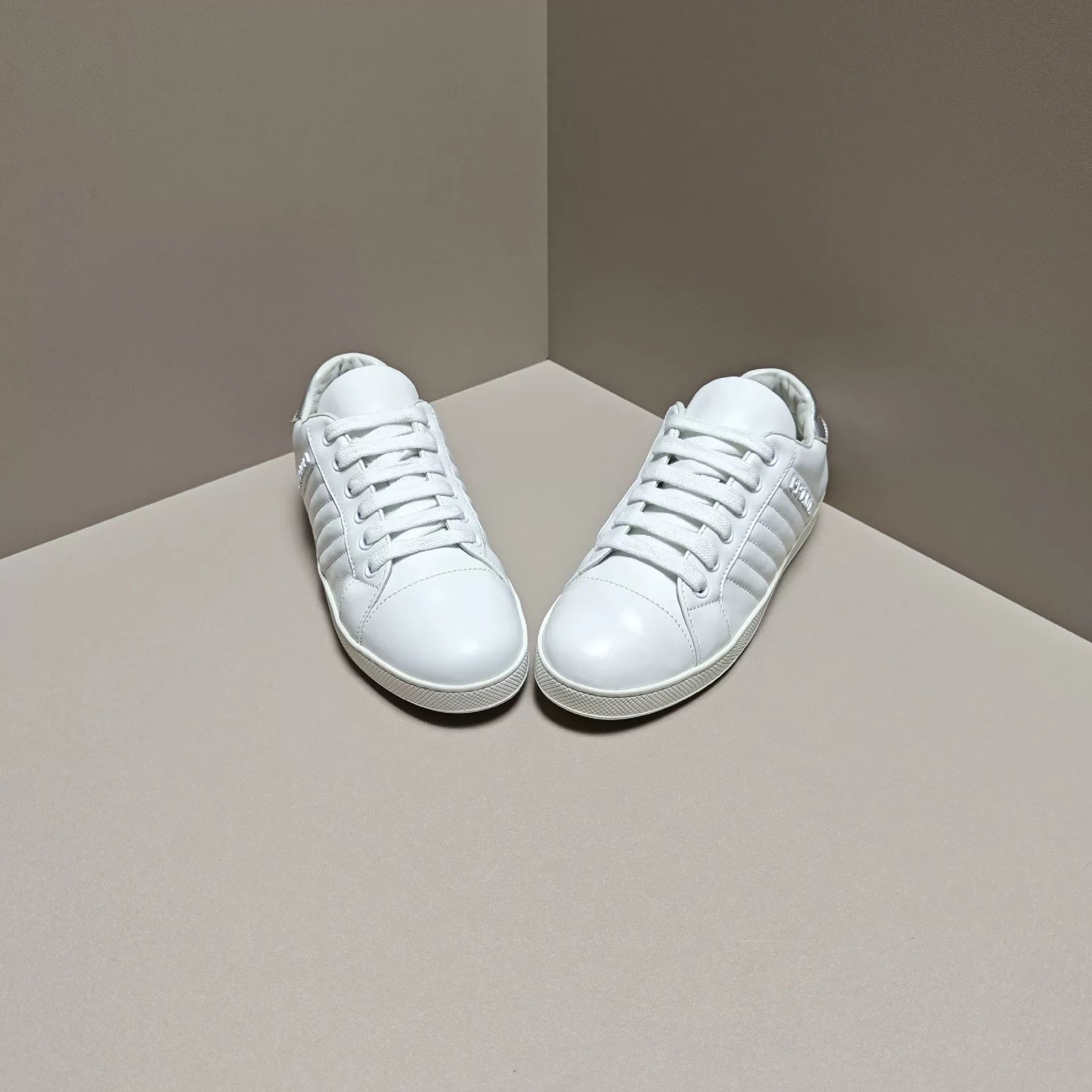 Prada Prada Silver Lowtop Sneakers us_6 Women Size US 6 / IT 36 - 2 Thumbnail