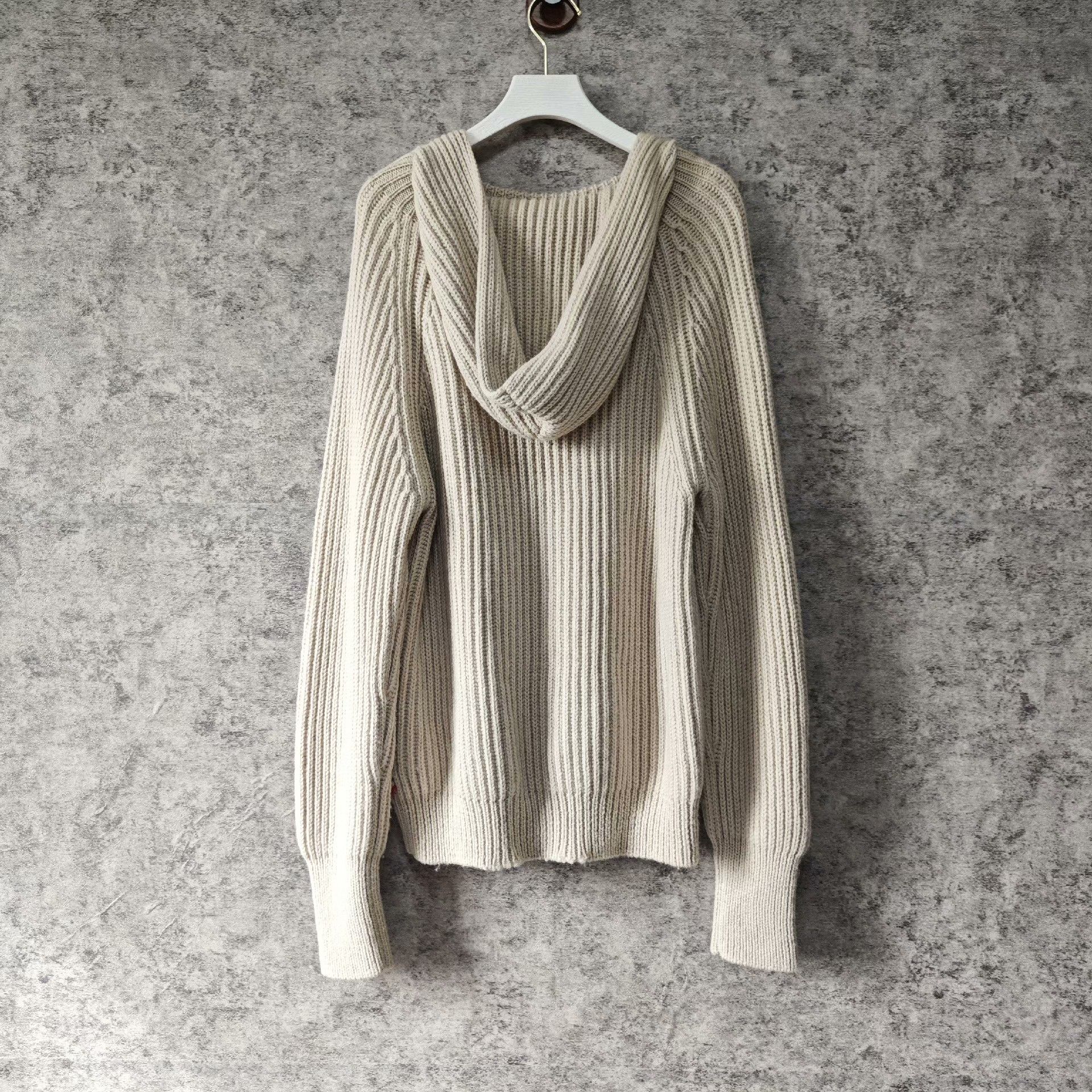 Moncler Moncler Knit Wool Sweater L Women Size L / US 10 / IT 46 - 2 Thumbnail