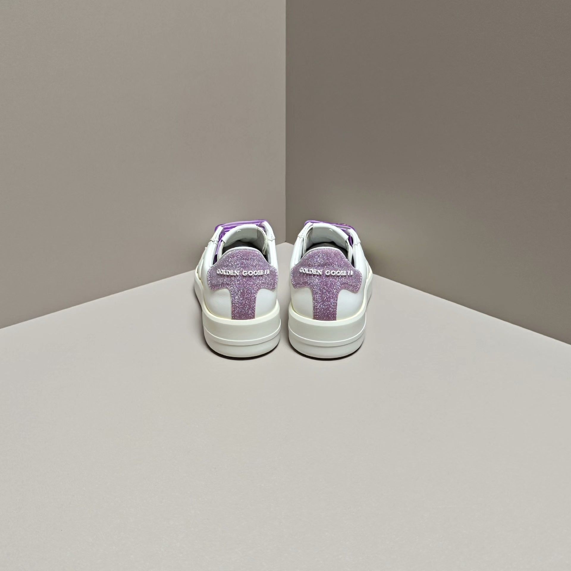 Golden Goose Golden Goose Pink Lowtop Sneakers us_5 Women Size US 5 / IT 35 - 3 Thumbnail