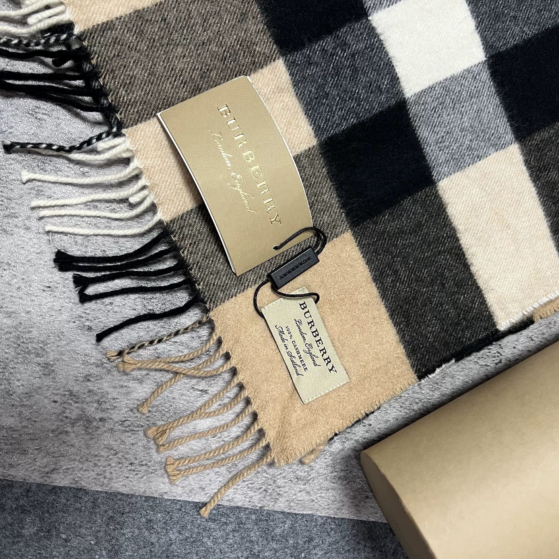 Burberry Burberry Plaid Scarf one size Men Size ONE SIZE - 4 Thumbnail