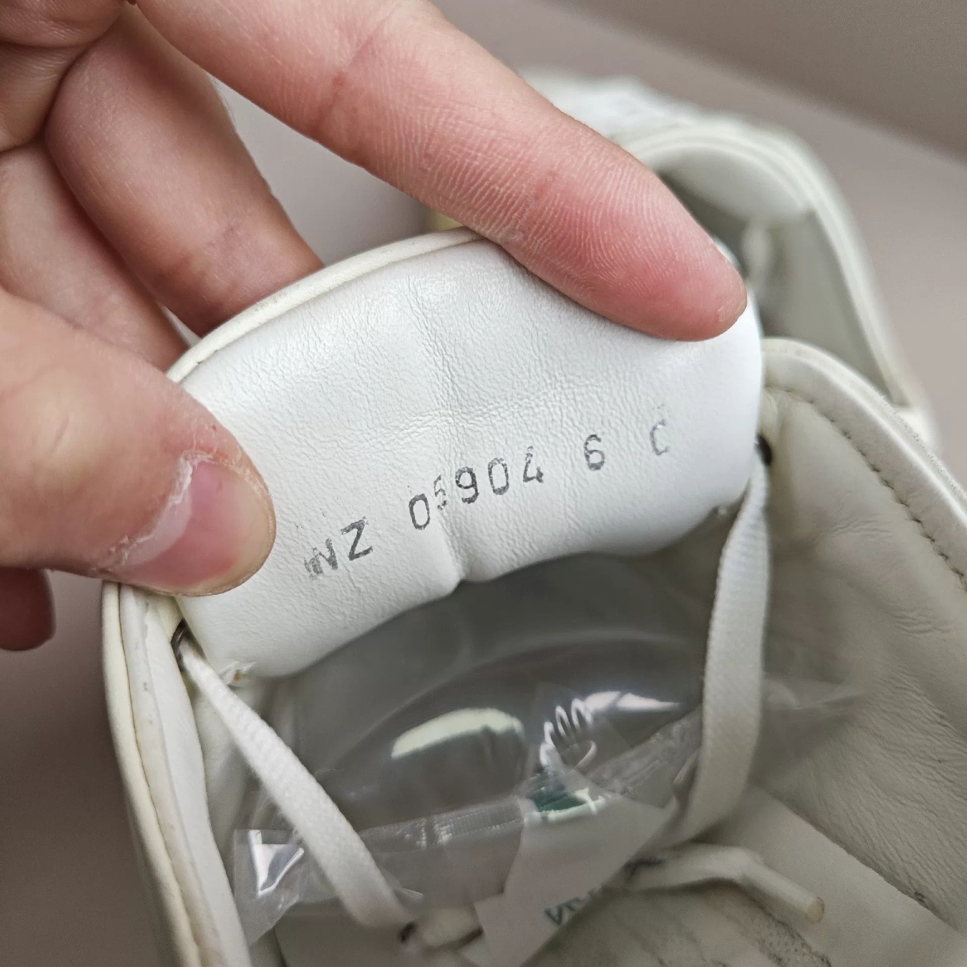 Salvatore Ferragamo Salvatore Ferragamo Lowtop Sneakers us_6 Women Size US 6 / IT 36 - 6 Thumbnail