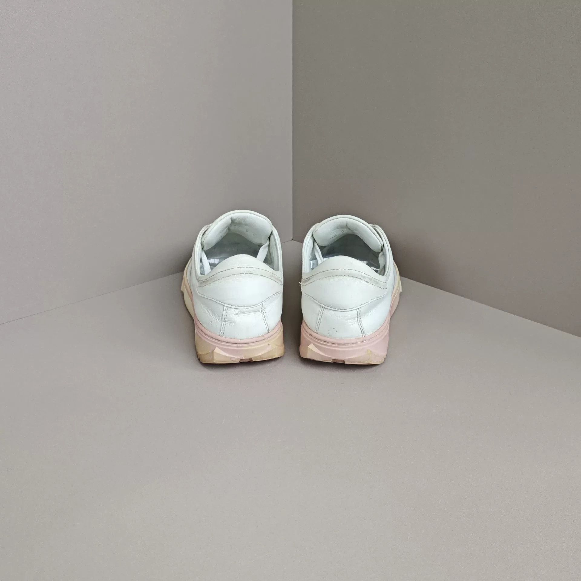 Salvatore Ferragamo Salvatore Ferragamo Lowtop Sneakers us_6 Women Size US 6 / IT 36 - 3 Thumbnail