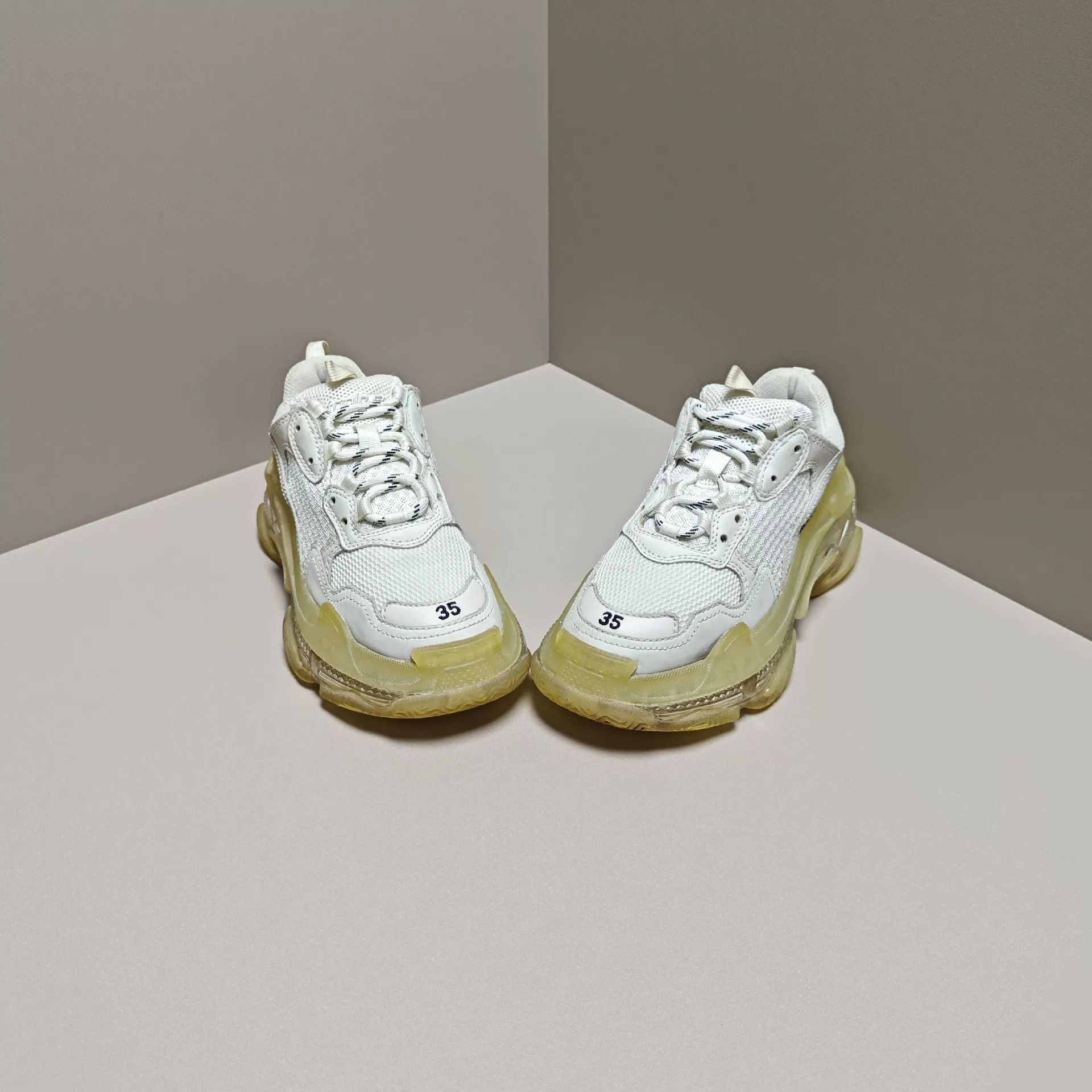 Balenciaga Balenciaga Lowtop Sneakers us_5 Women Size US 5 / IT 35 - 2 Thumbnail
