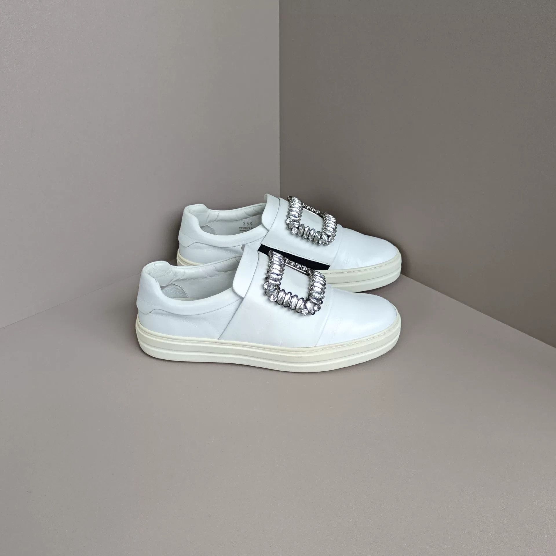 Roger Vivier Roger Vivier Lowtop Sneakers us_5 Women Size US 5 / IT 35 - 4 Thumbnail