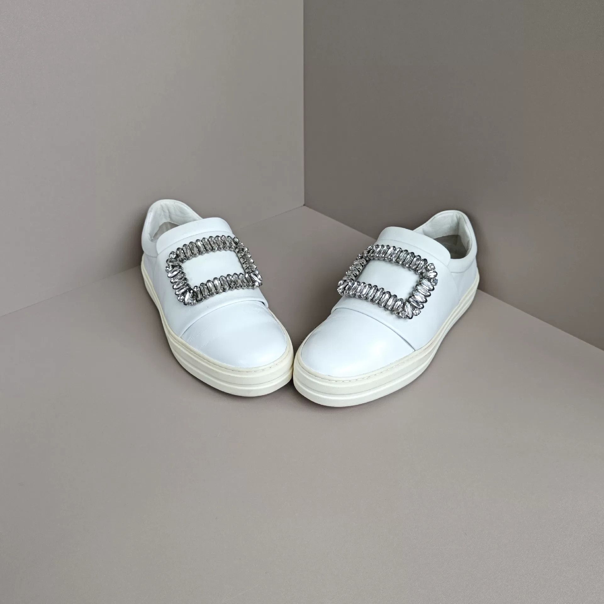 Roger Vivier Roger Vivier Lowtop Sneakers us_5 Women Size US 5 / IT 35 - 2 Thumbnail