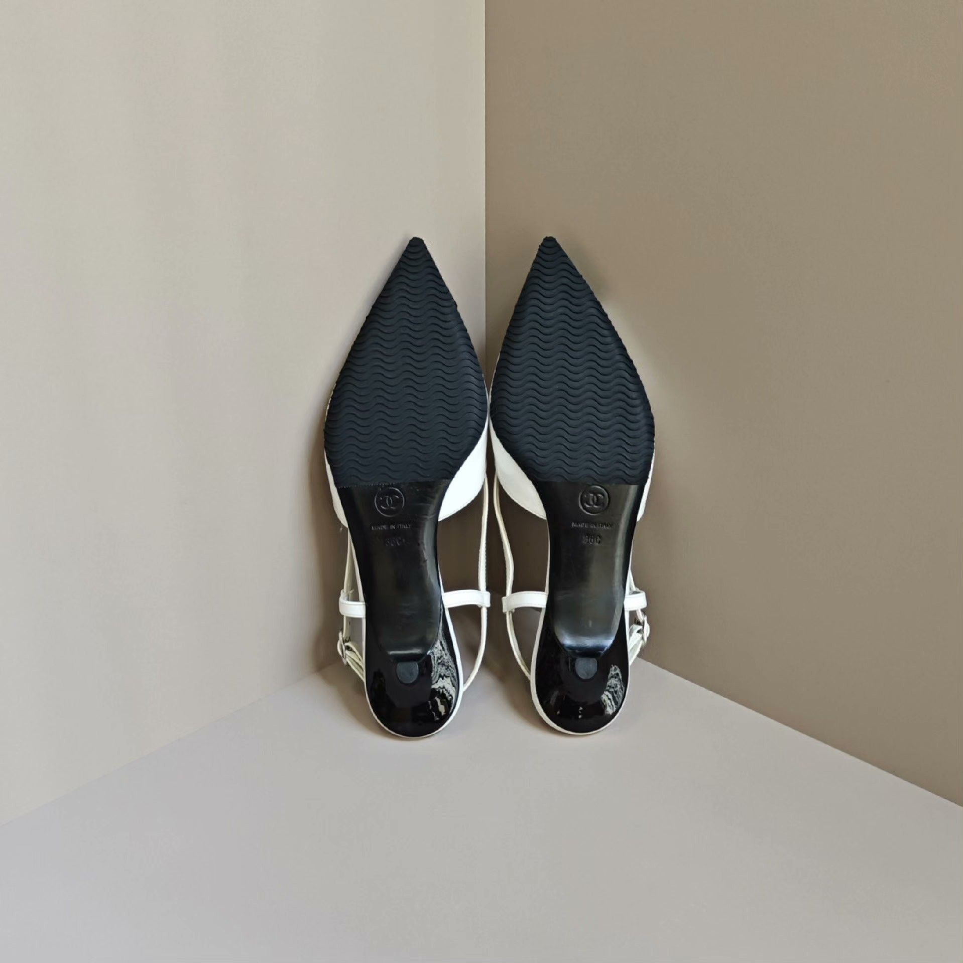 Chanel Chanel Sandals us_6 Women Size US 6 / IT 36 - 5 Thumbnail