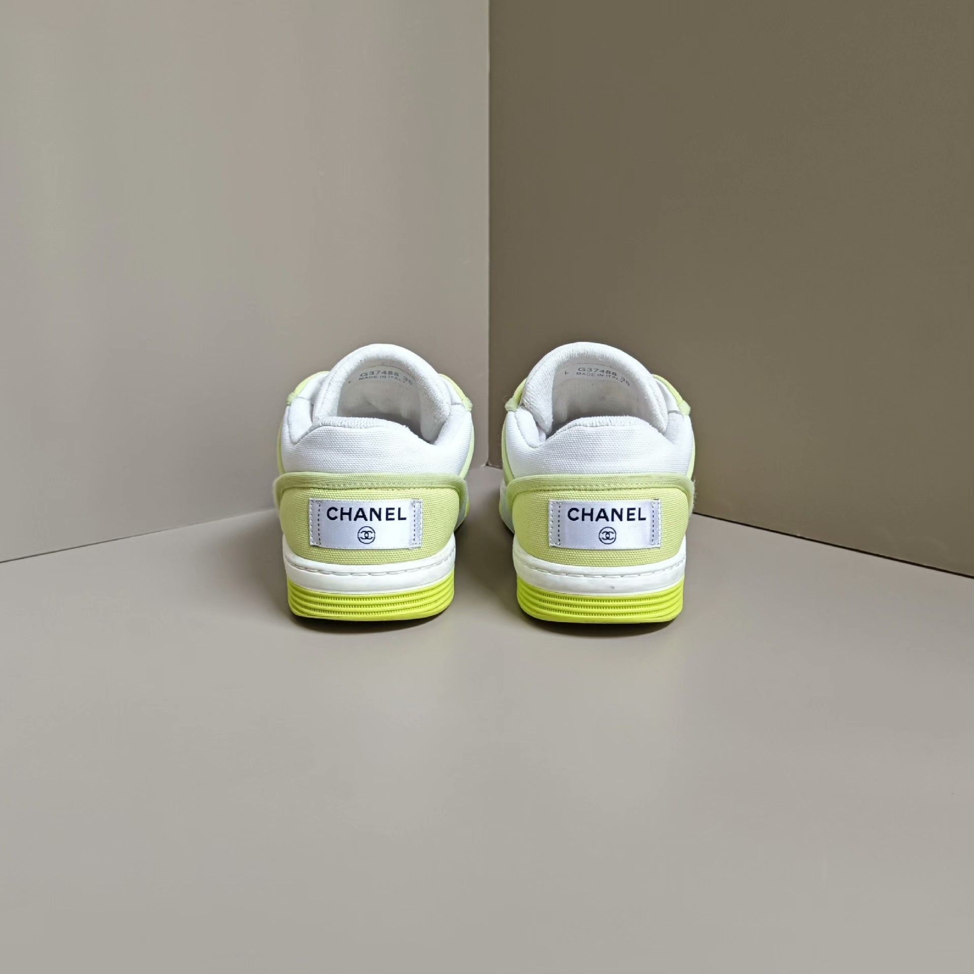 Chanel Chanel Green Lowtop Sneakers us_5 Women Size US 5 / IT 35 - 3 Thumbnail