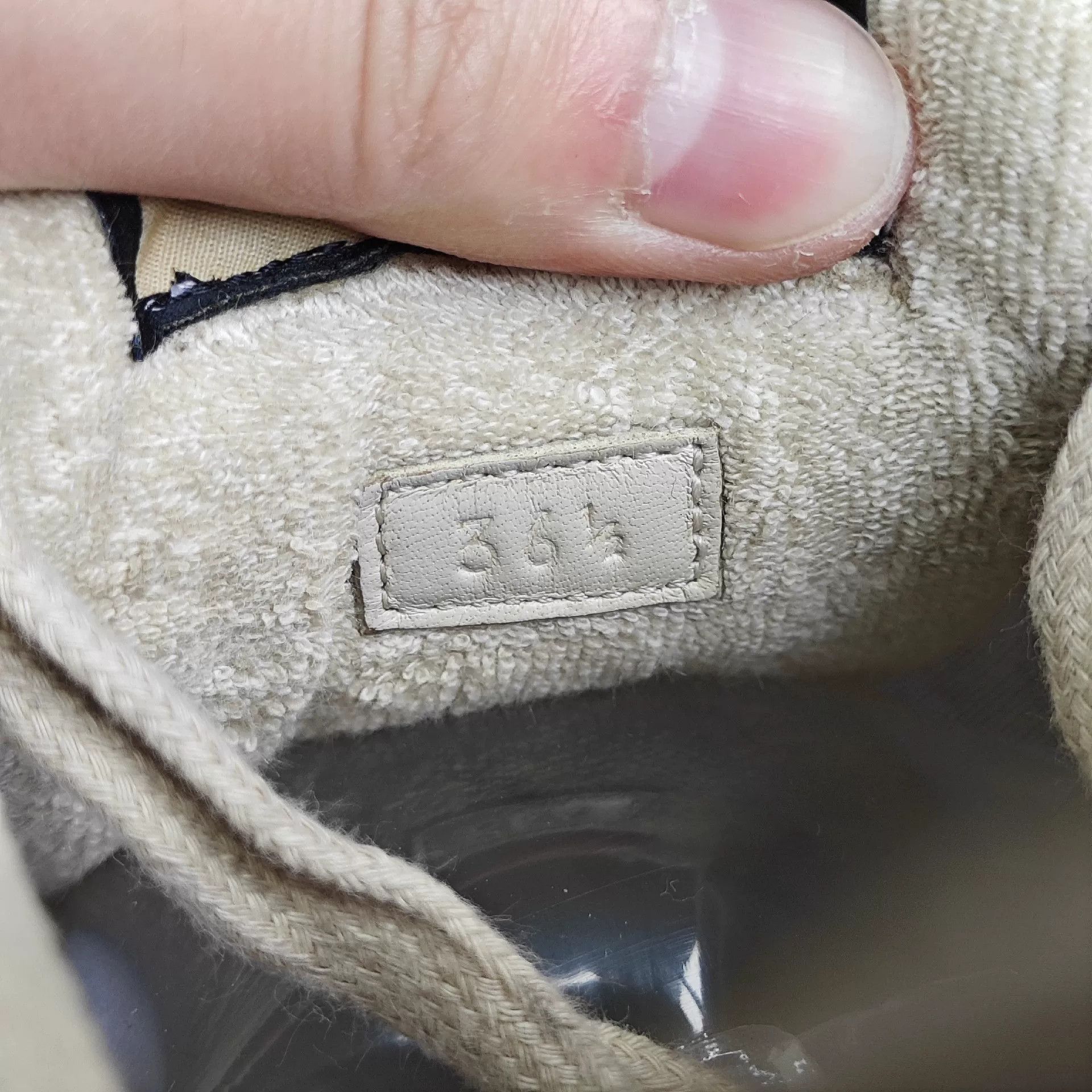 Gucci Gucci Lowtop Sneakers us_6 Women Size US 6 / IT 36 - 6 Thumbnail