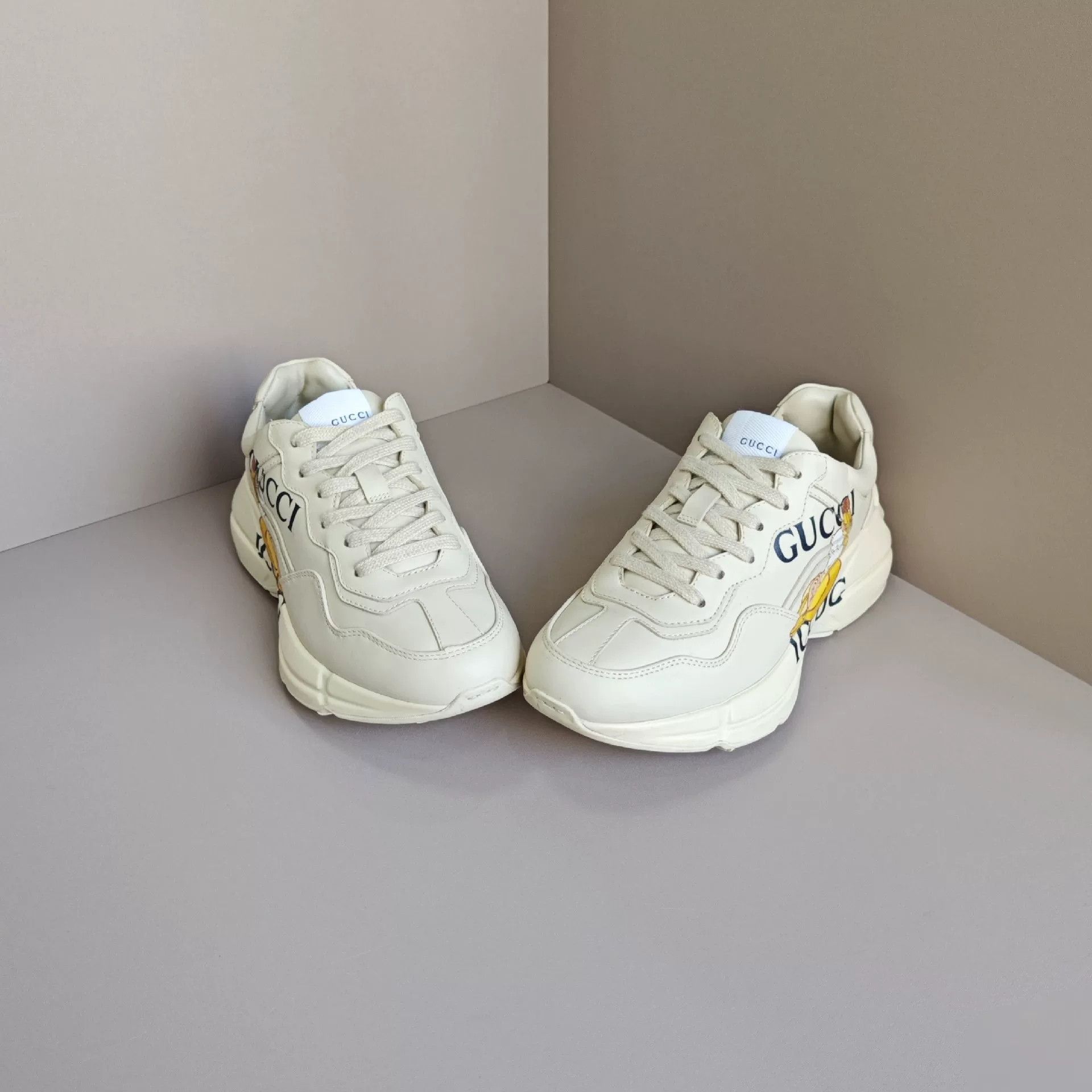 Gucci Gucci Lowtop Sneakers us_7 Women Size US 7 / IT 37 - 2 Thumbnail