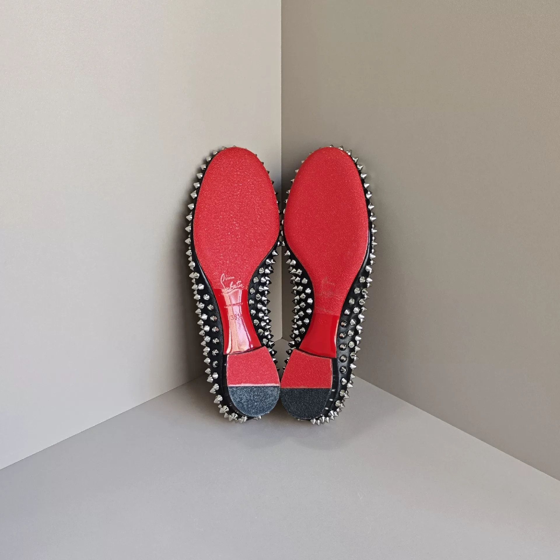 Christian Louboutin Christian Louboutin Casual Red Lowtop Sneakers us_8 Women Size US 8 / IT 38 - 5 Thumbnail