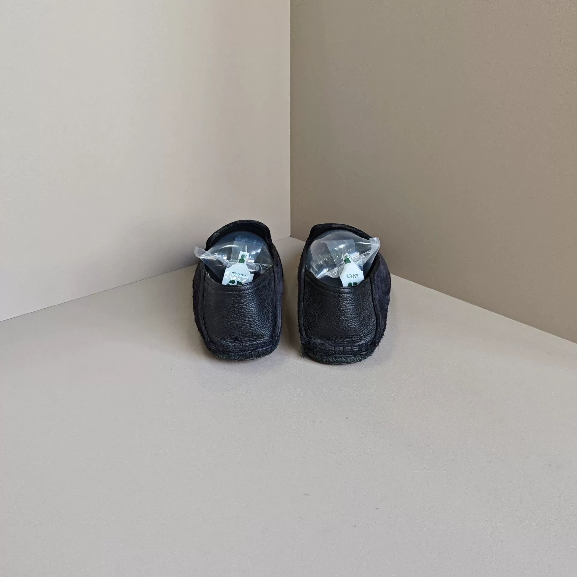 Fendi Fendi Lowtop Sneakers 6 Men Size US 6 / EU 39 - 3 Thumbnail