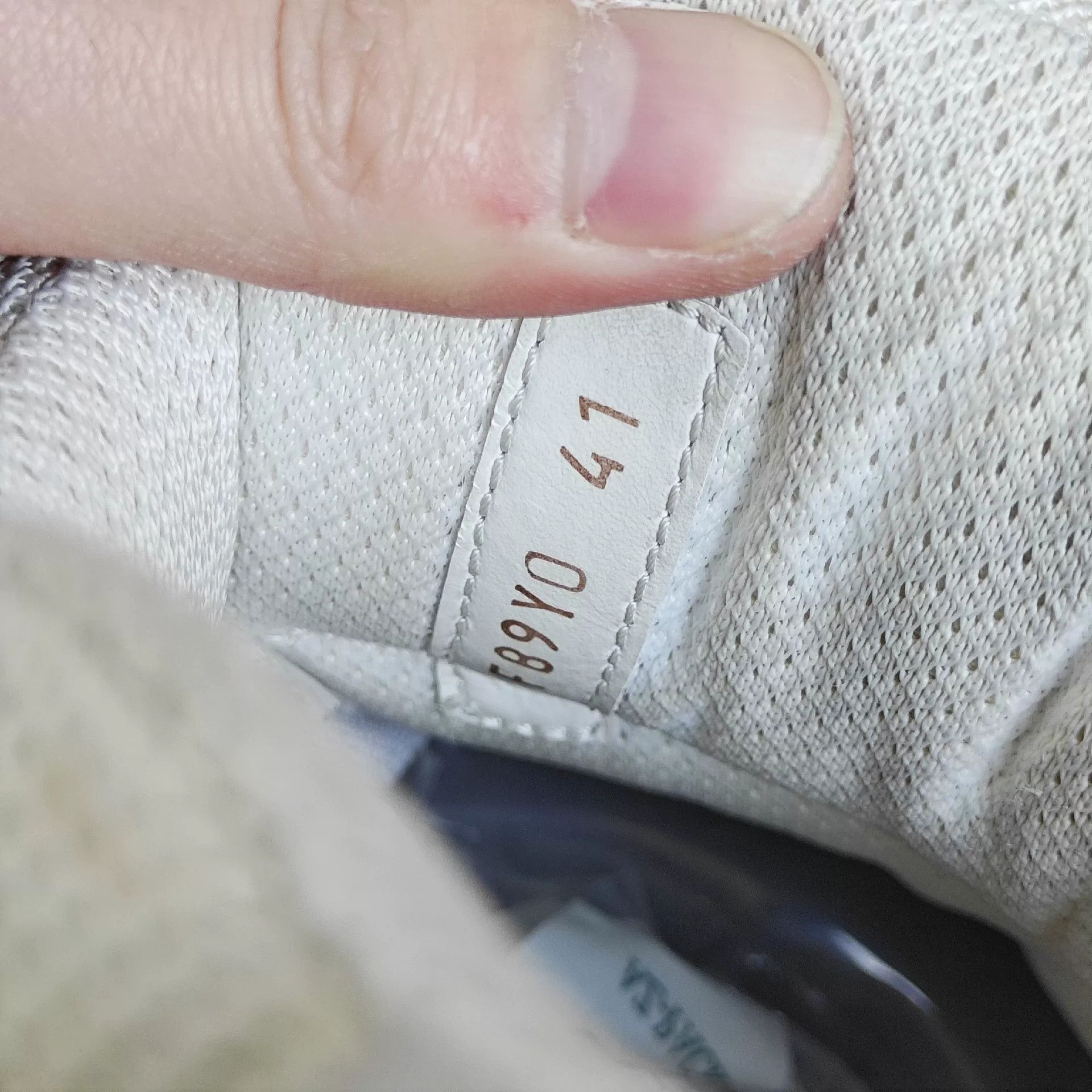 Valentino Valentino Lowtop Sneakers 8 Men Size US 8 / EU 41 - 6 Thumbnail