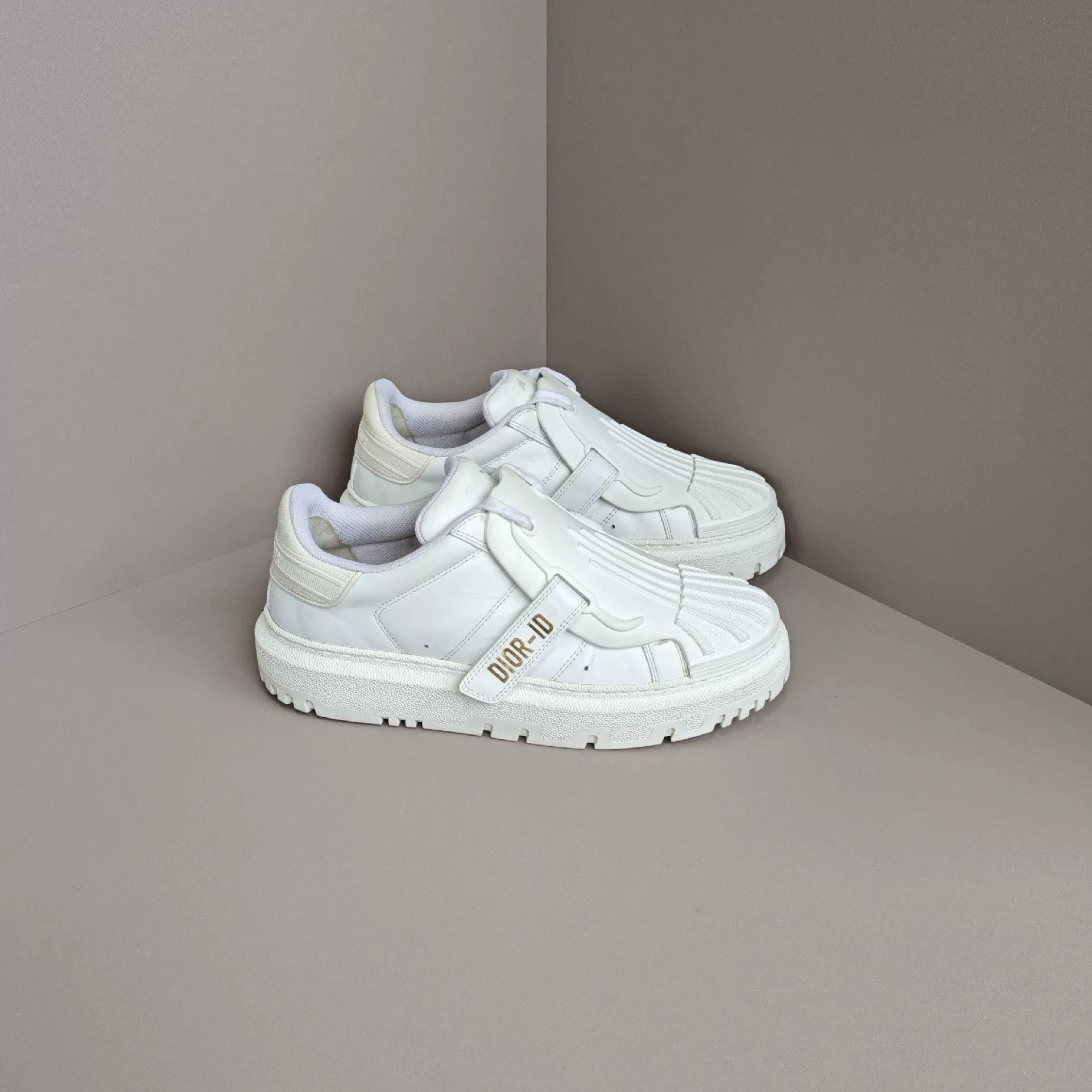 Dior Dior Lowtop Sneakers us_7 Women Size US 7 / IT 37 - 4 Thumbnail