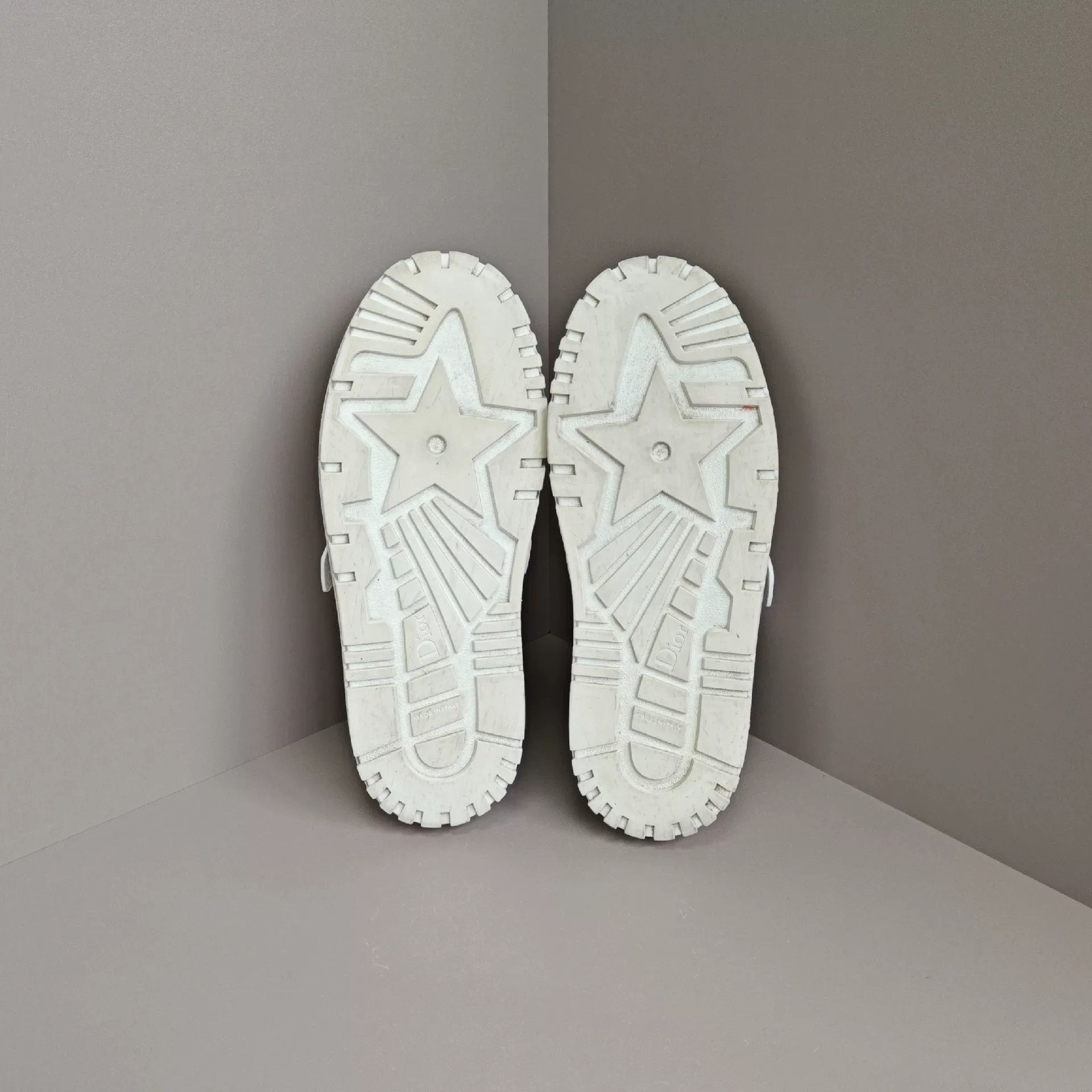 Dior Dior Lowtop Sneakers us_7 Women Size US 7 / IT 37 - 5 Thumbnail