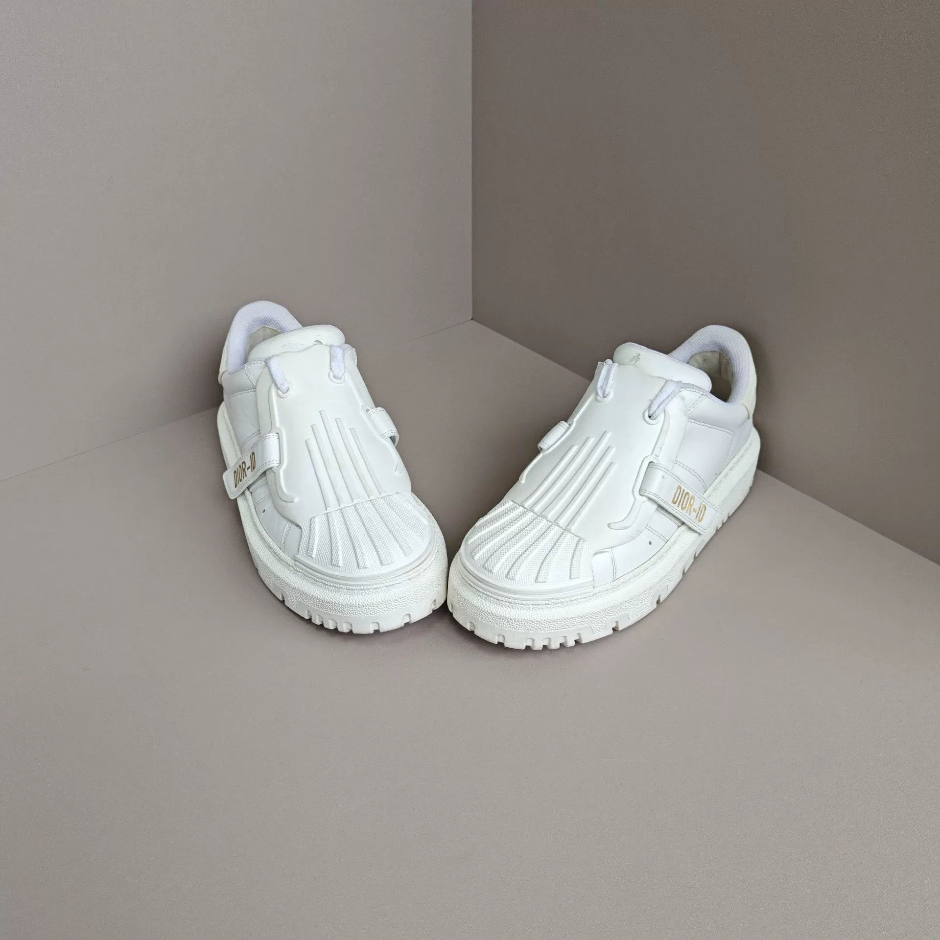 Dior Dior Lowtop Sneakers us_7 Women Size US 7 / IT 37 - 2 Thumbnail
