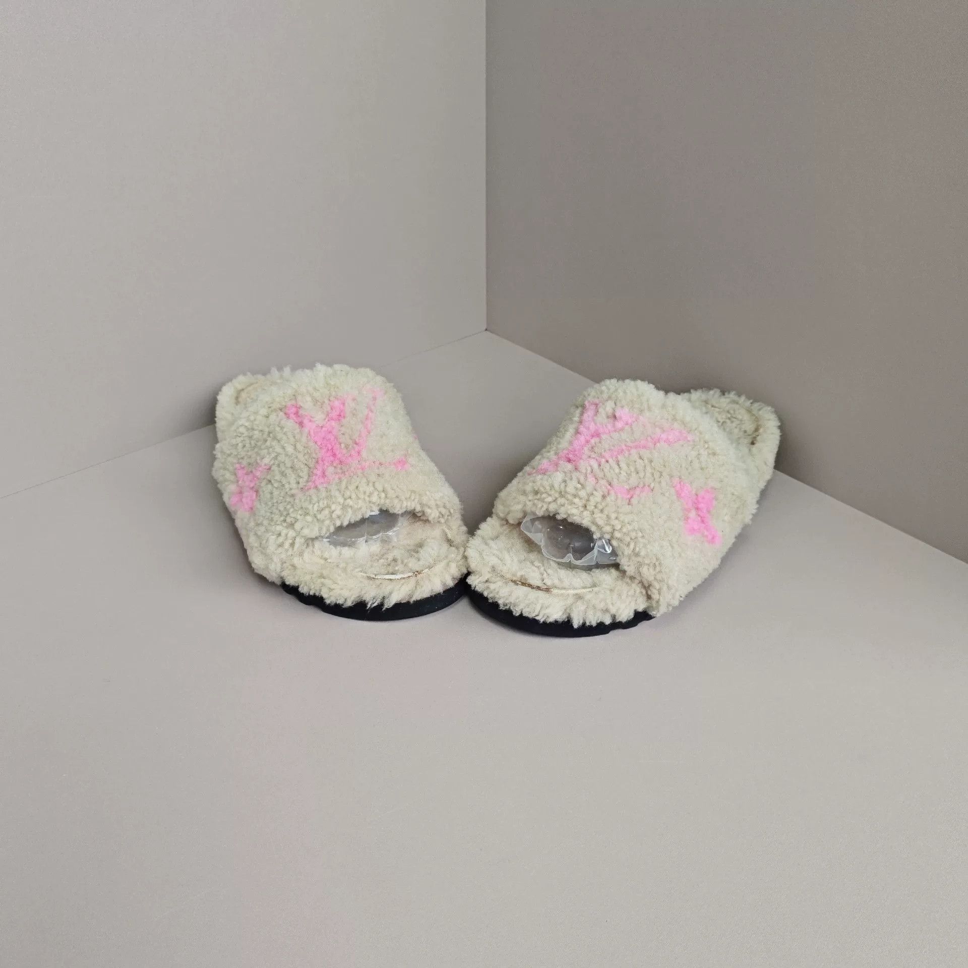 Louis Vuitton Louis Vuitton Sandals us_7 Women Size US 7 / IT 37 - 2 Thumbnail