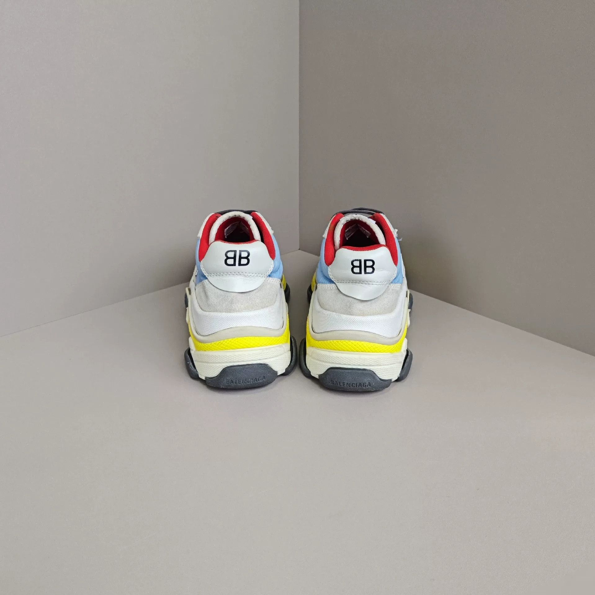 Balenciaga Balenciaga Lowtop Sneakers 7 Men Size US 7 / EU 40 - 3 Thumbnail