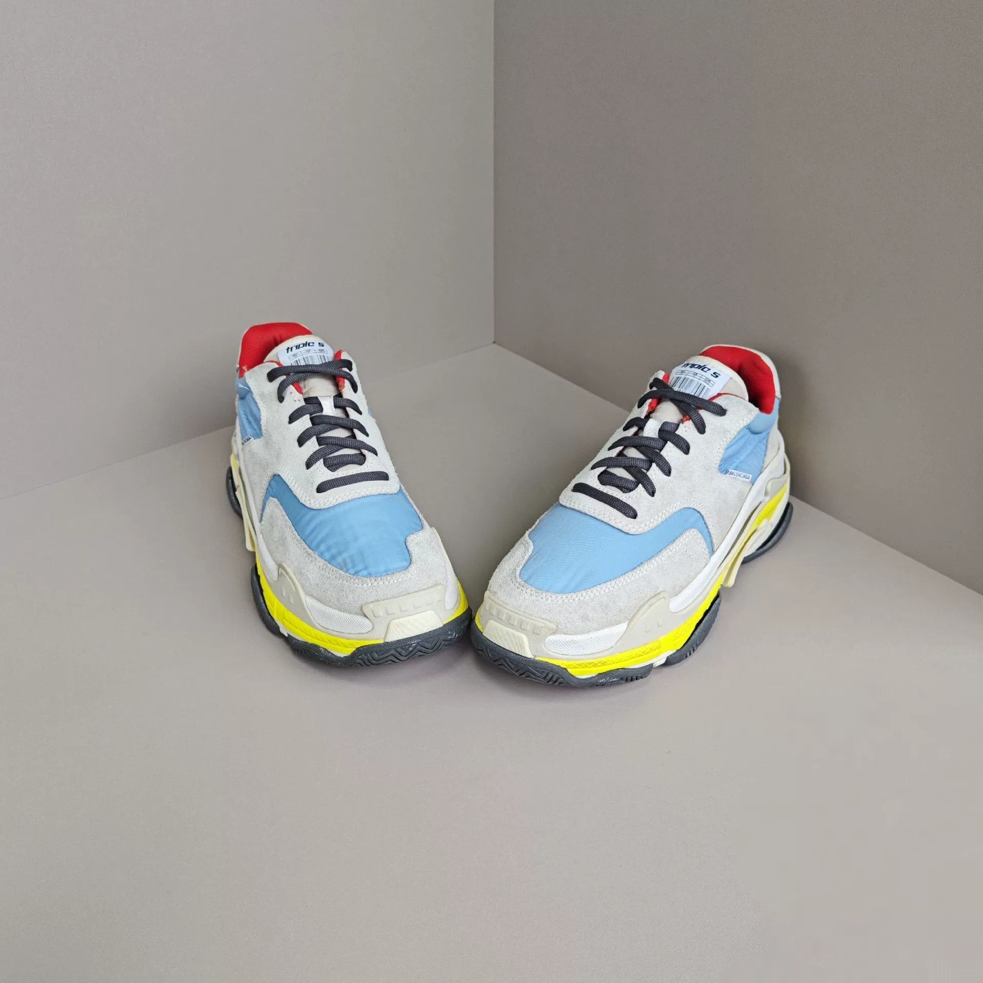 Balenciaga Balenciaga Lowtop Sneakers 7 Men Size US 7 / EU 40 - 2 Thumbnail
