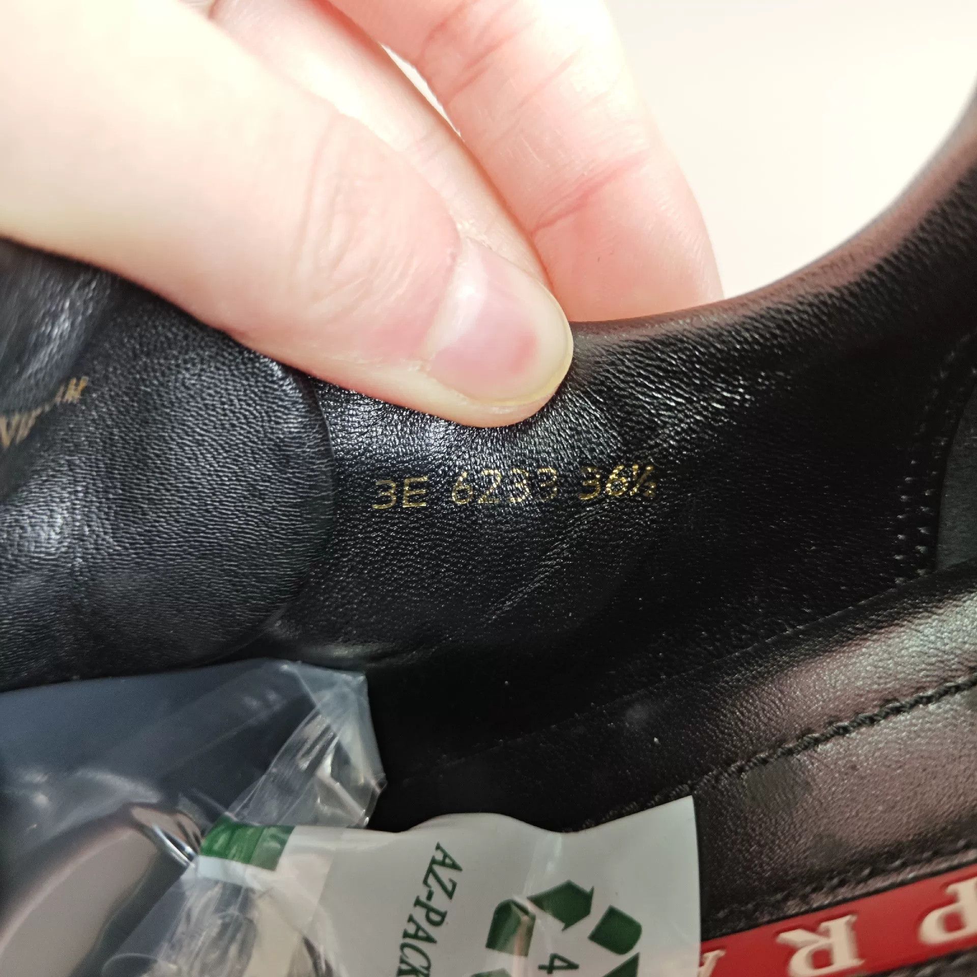 Prada Prada Casual Lowtop Sneakers us_6 Women Size US 6 / IT 36 - 6 Thumbnail