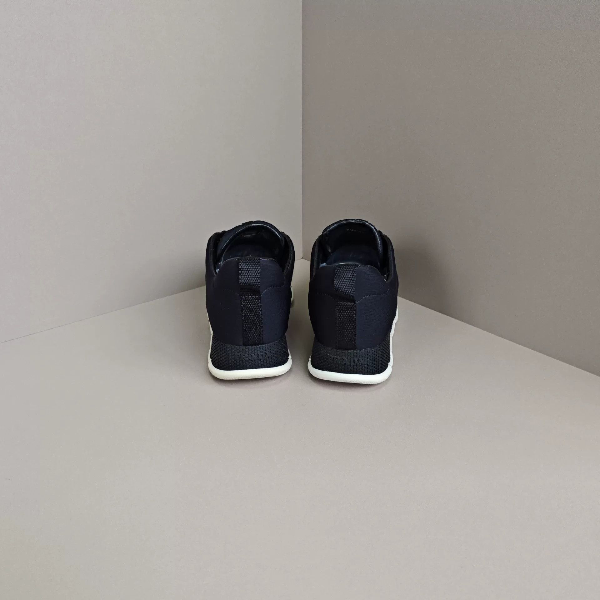 Prada Prada Casual Lowtop Sneakers us_6 Women Size US 6 / IT 36 - 3 Thumbnail