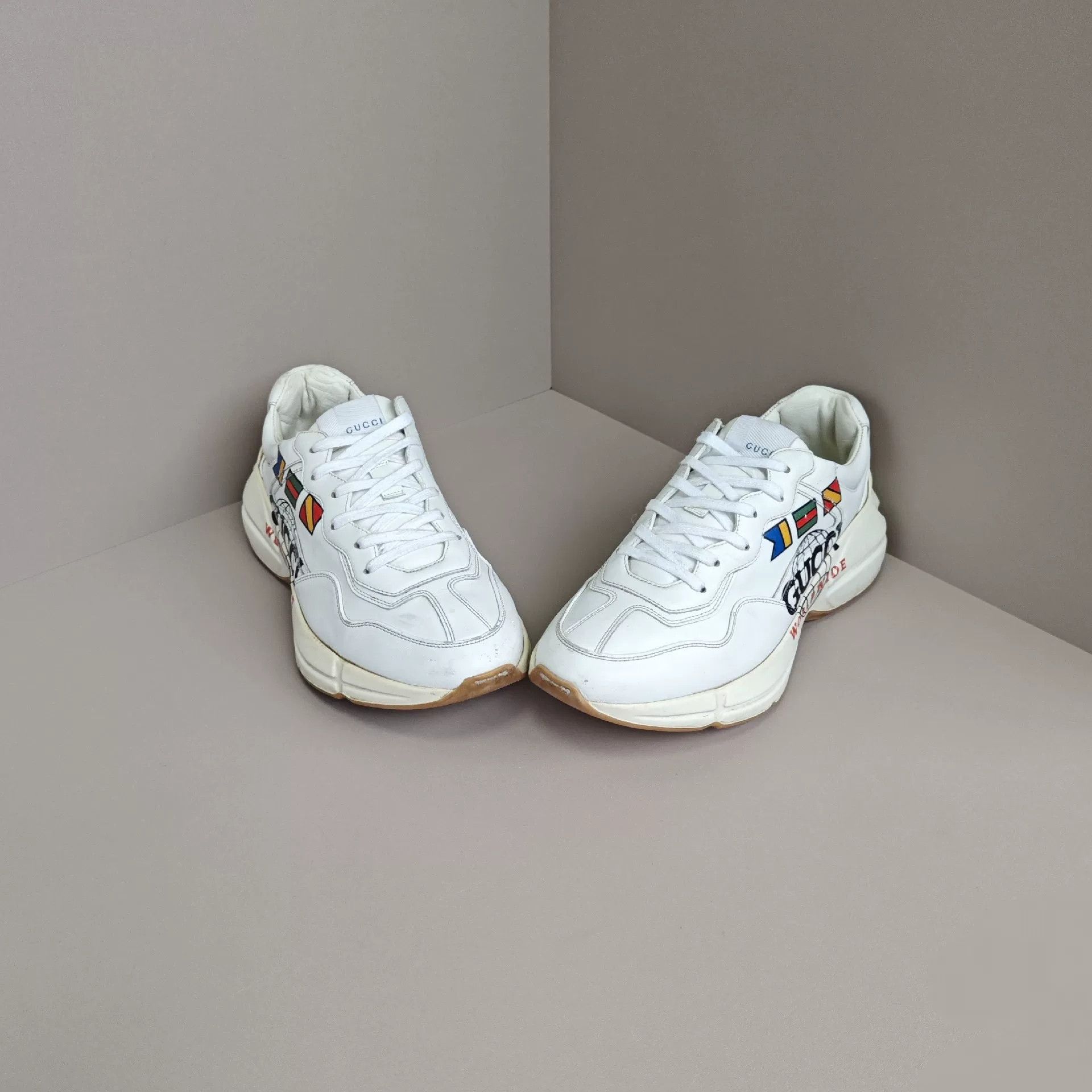 Gucci Gucci Lowtop Sneakers us_10 Women Size US 10 / IT 40 - 2 Thumbnail