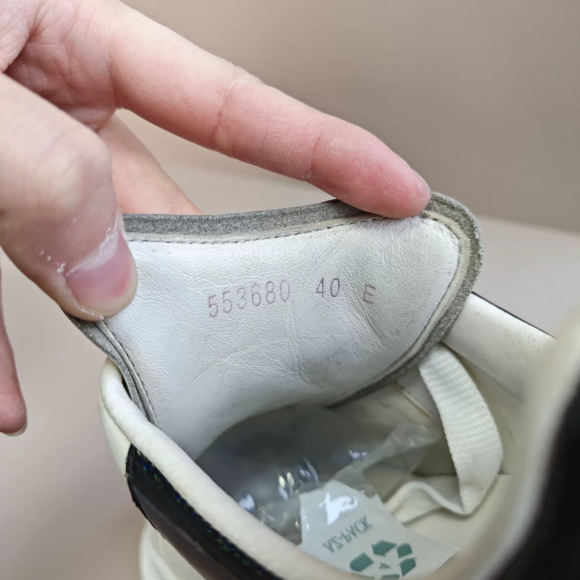 Alexander McQueen Alexander McQueen White Lowtop Sneakers 7 Men Size US 7 / EU 40 - 6 Thumbnail