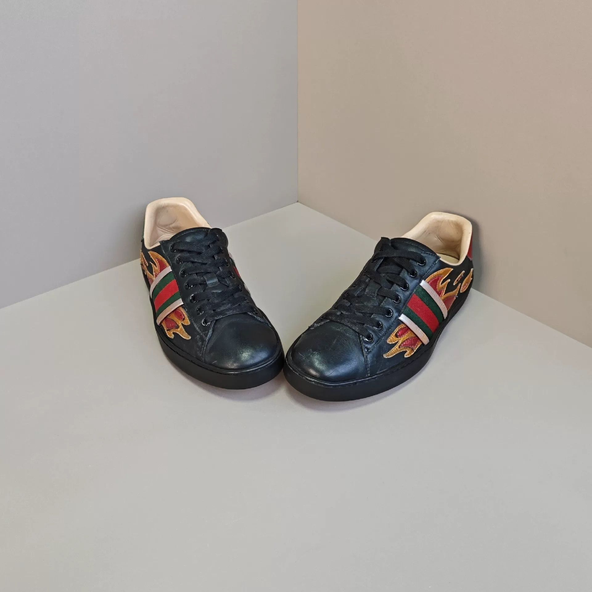 Gucci Gucci Printed Graphic Lowtop Sneakers 7 Men Size US 7 / EU 40 - 2 Thumbnail