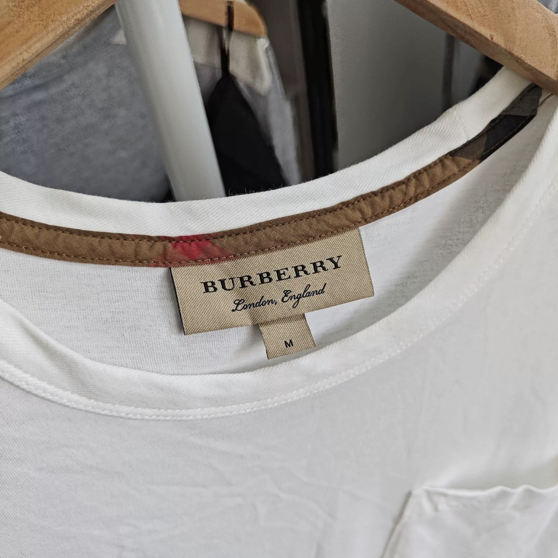Burberry Burberry T-Shirt M Women Size M / US 6-8 / IT 42-44 - 3 Thumbnail
