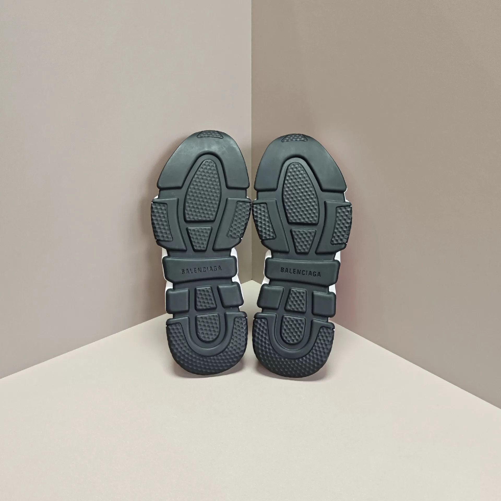 Balenciaga Balenciaga Hitop Sneakers us_8 Women Size US 8 / IT 38 - 5 Thumbnail