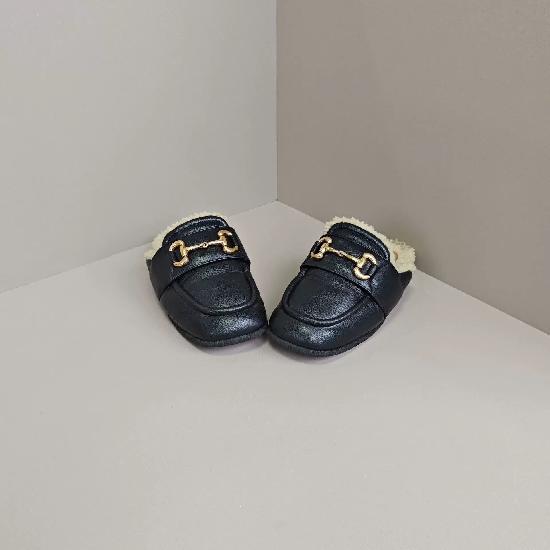 Gucci Gucci Sandals us_5 Women Size US 5 / IT 35 - 2 Thumbnail