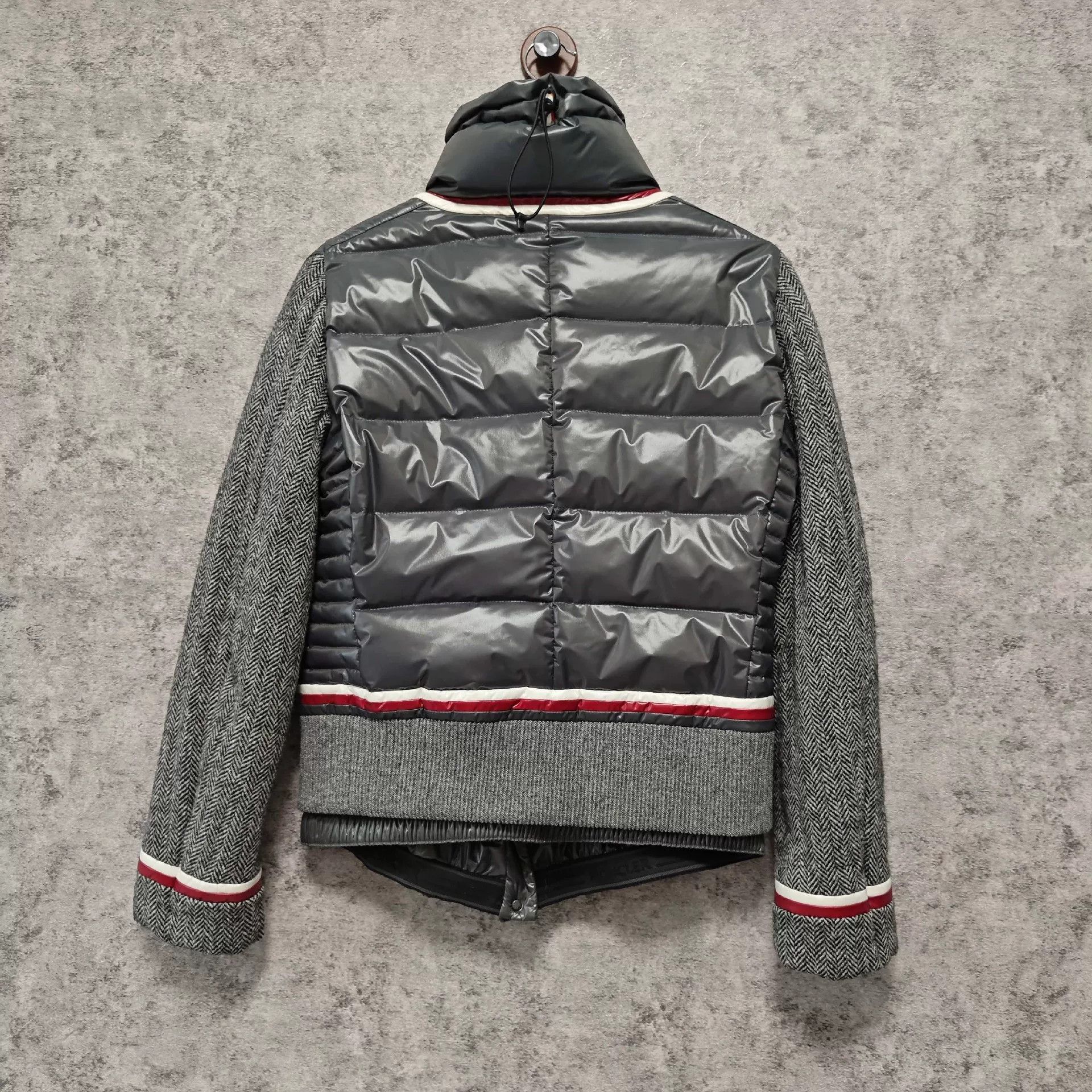 Moncler Moncler Down Down Jacket us_2 Women Size XS / US 0-2 / IT 36-38 - 2 Thumbnail