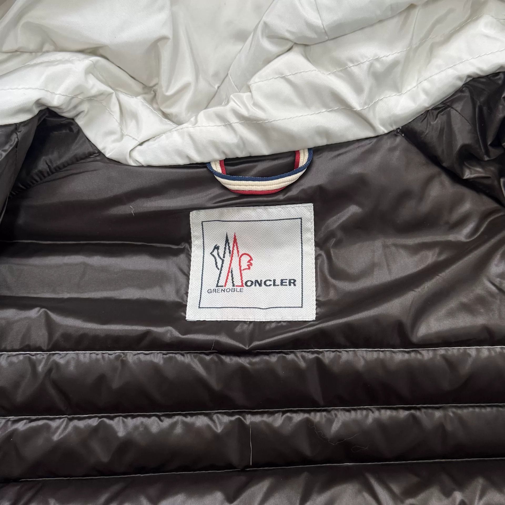 Moncler Moncler Down Down Jacket us_0 Women Size XS / US 0-2 / IT 36-38 - 3 Thumbnail