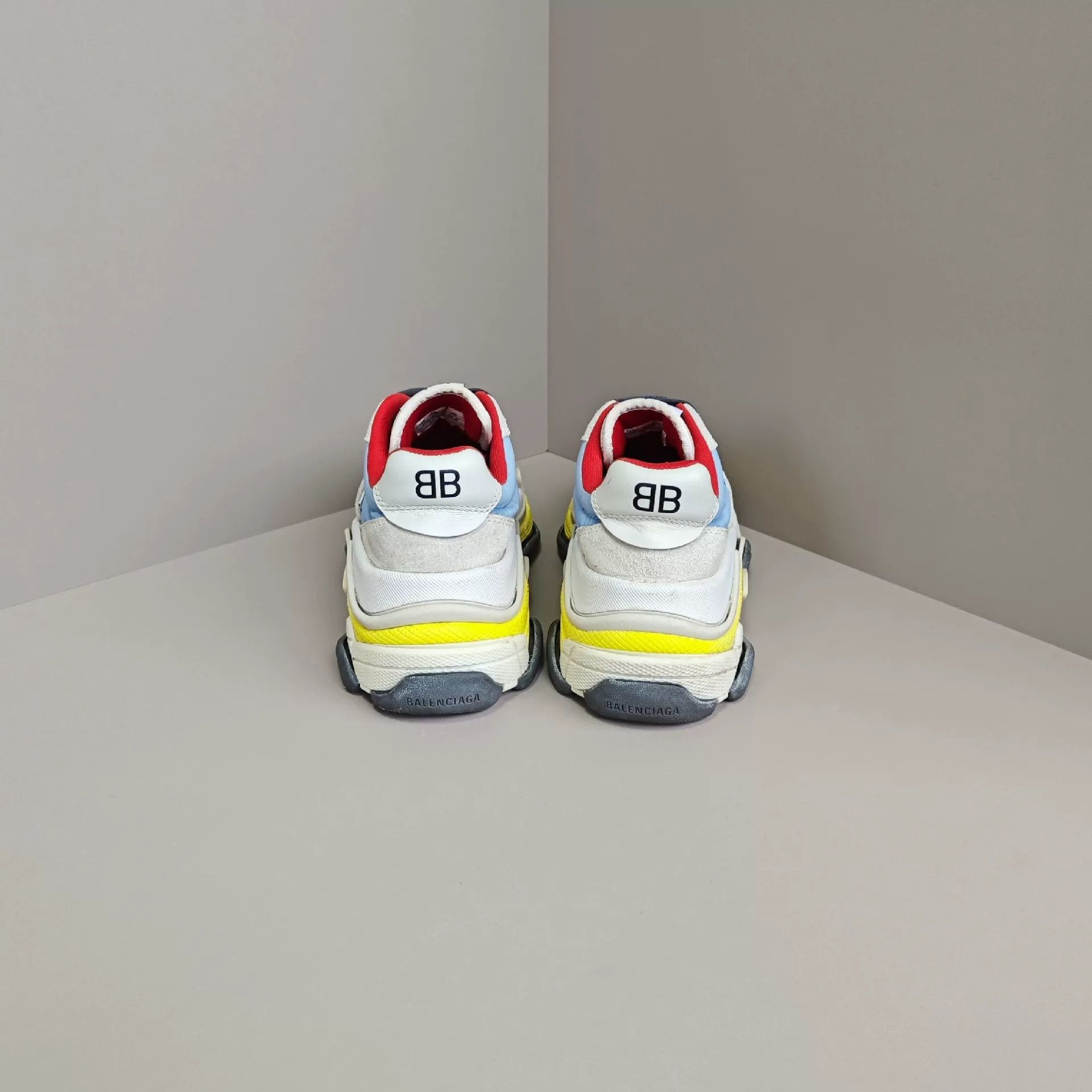 Balenciaga Balenciaga Lowtop Sneakers us_7 Women Size US 7 / IT 37 - 3 Thumbnail