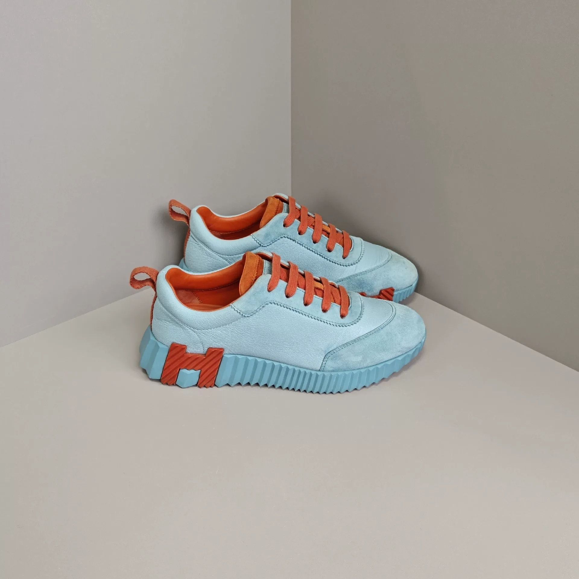 Hermes Hermes Casual Blue Lowtop Sneakers us_6 Women Size US 6 / IT 36 - 4 Thumbnail