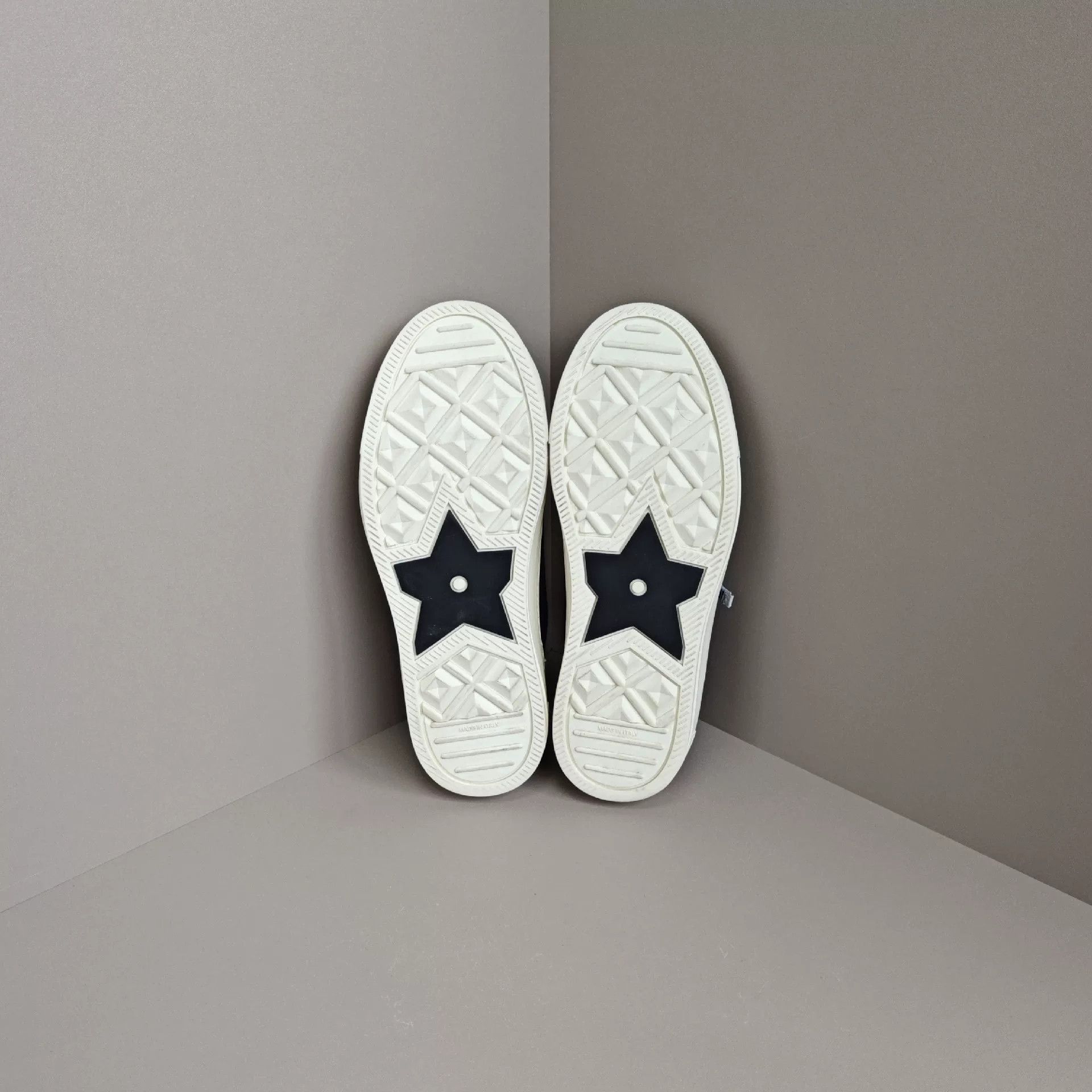 Dior Dior Canvas Lowtop Sneakers us_5 Women Size US 5 / IT 35 - 5 Thumbnail