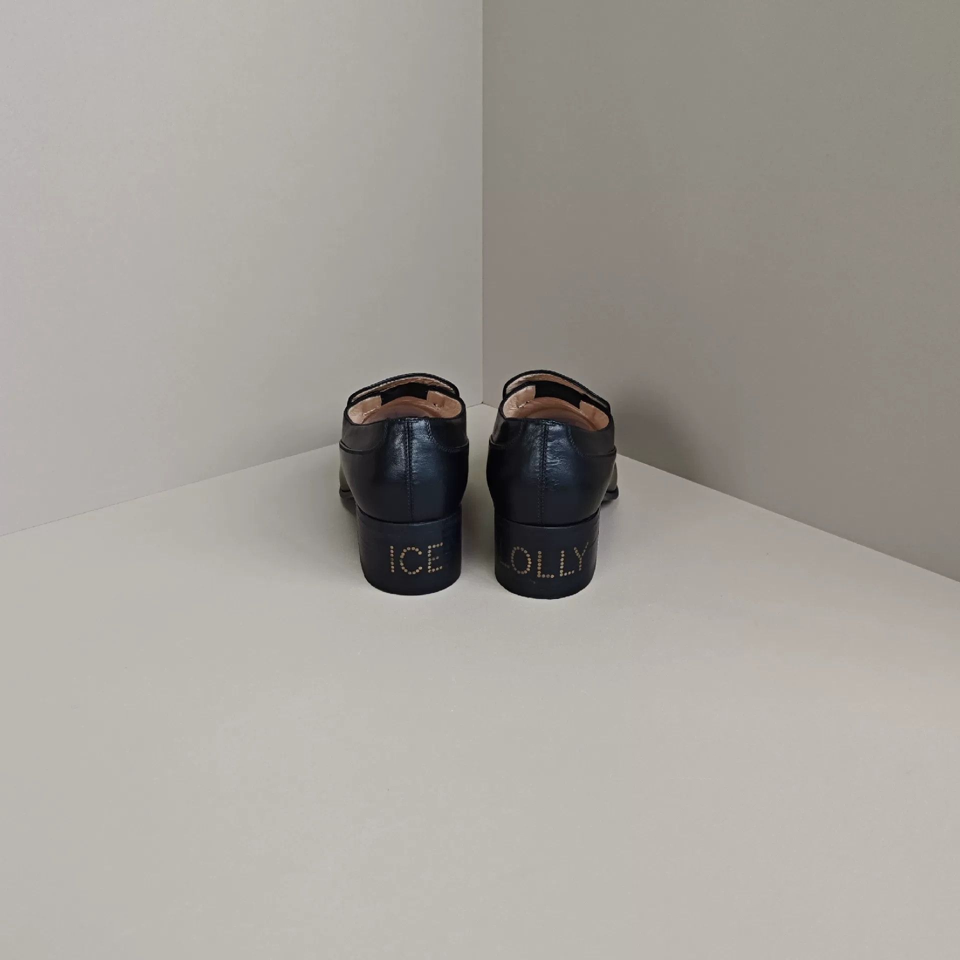 Gucci Gucci Lowtop Sneakers us_7 Women Size US 7 / IT 37 - 3 Thumbnail