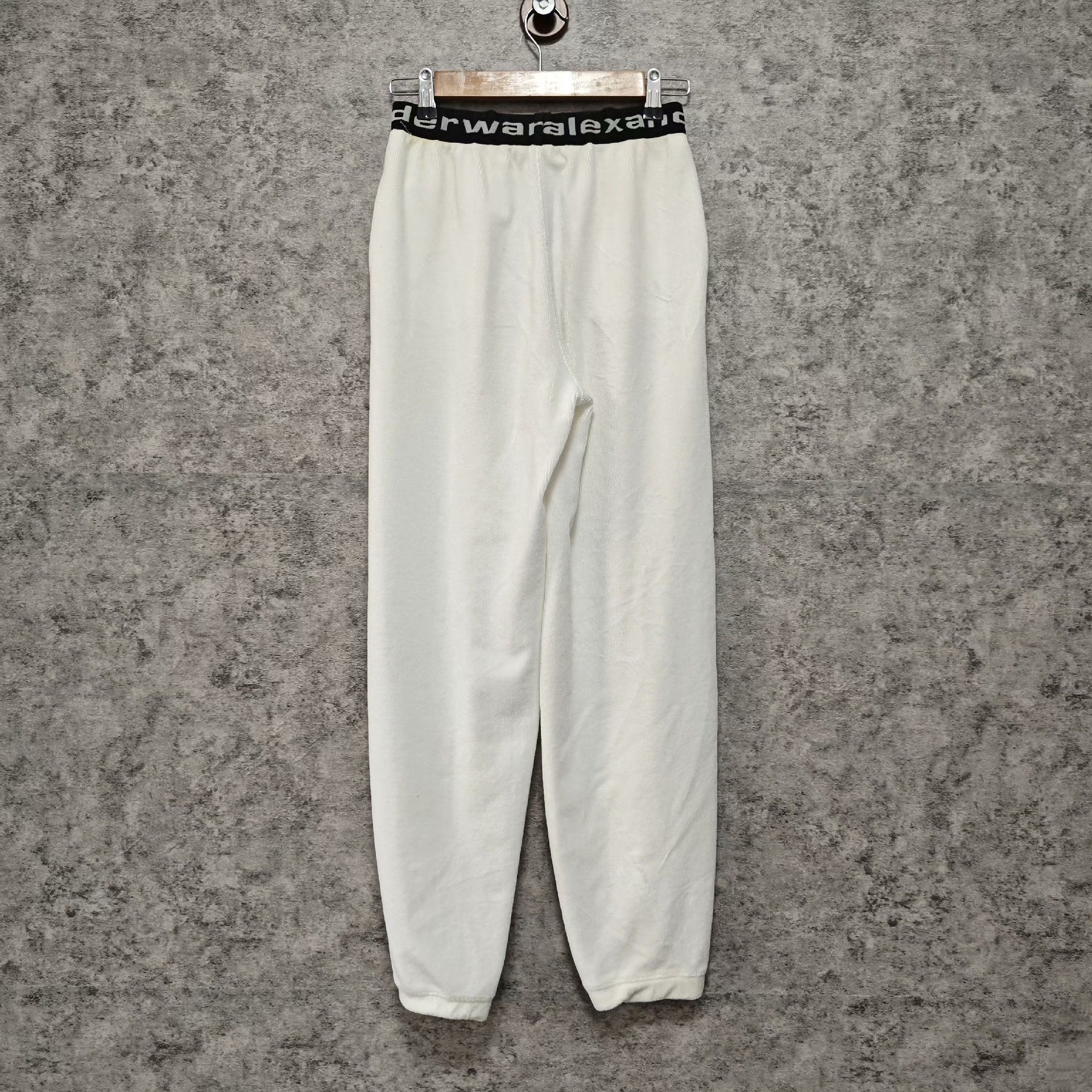 Alexander Wang Alexander Wang Corduroy Pants us_2 Women Size 26" / US 2 / IT 38 - 2 Thumbnail