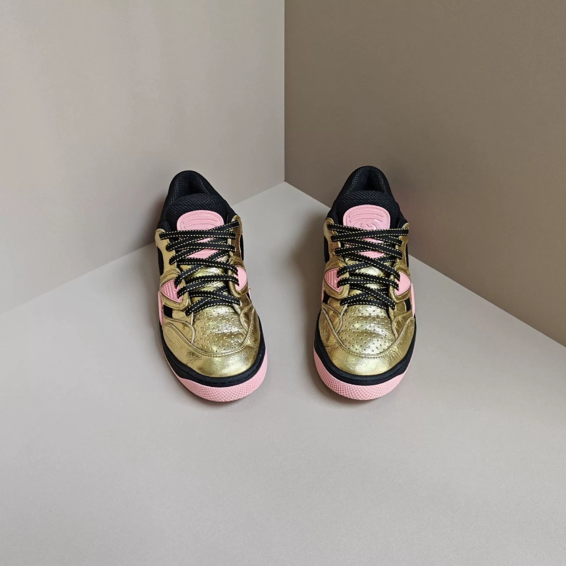 Gucci Gucci Pink Lowtop Sneakers us_7 Women Size US 7 / IT 37 - 2 Thumbnail