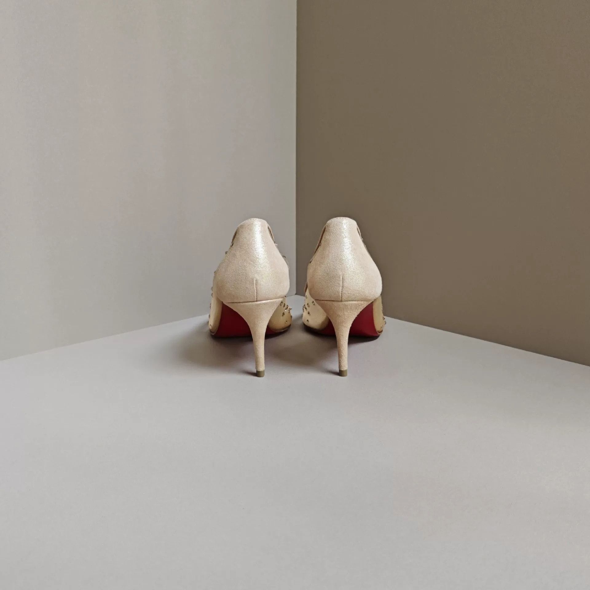 Christian Louboutin Christian Louboutin Red Lowtop Sneakers us_5 Women Size US 5 / IT 35 - 3 Thumbnail