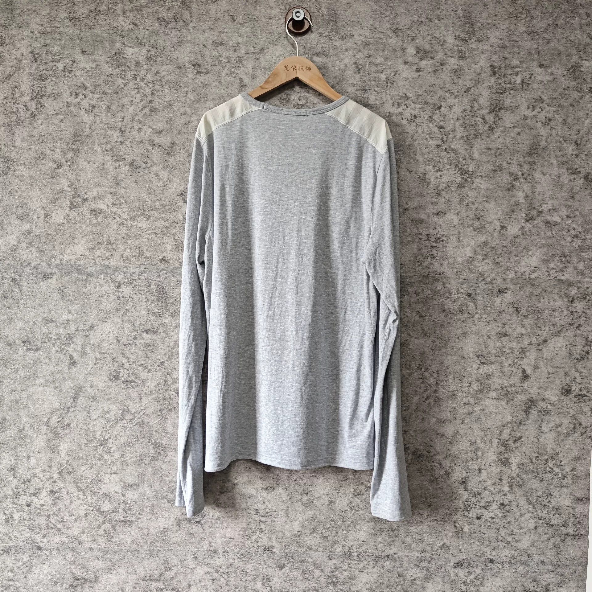 Burberry Burberry T-Shirt M Women Size M / US 6-8 / IT 42-44 - 2 Thumbnail