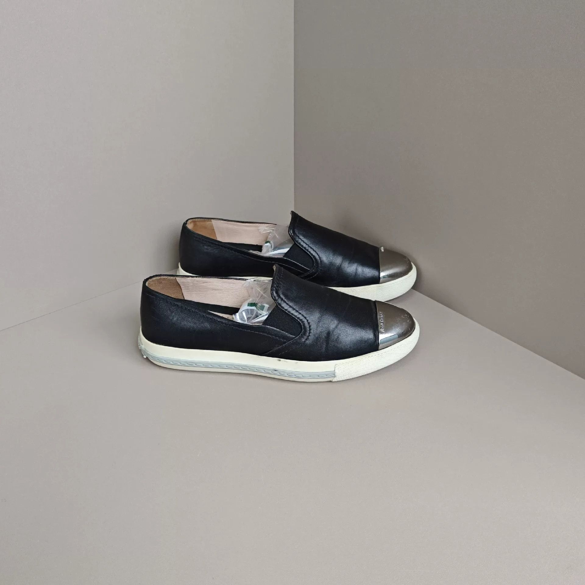 Miu Miu Miu Miu Casual Lowtop Sneakers us_6 Women Size US 6 / IT 36 - 4 Thumbnail