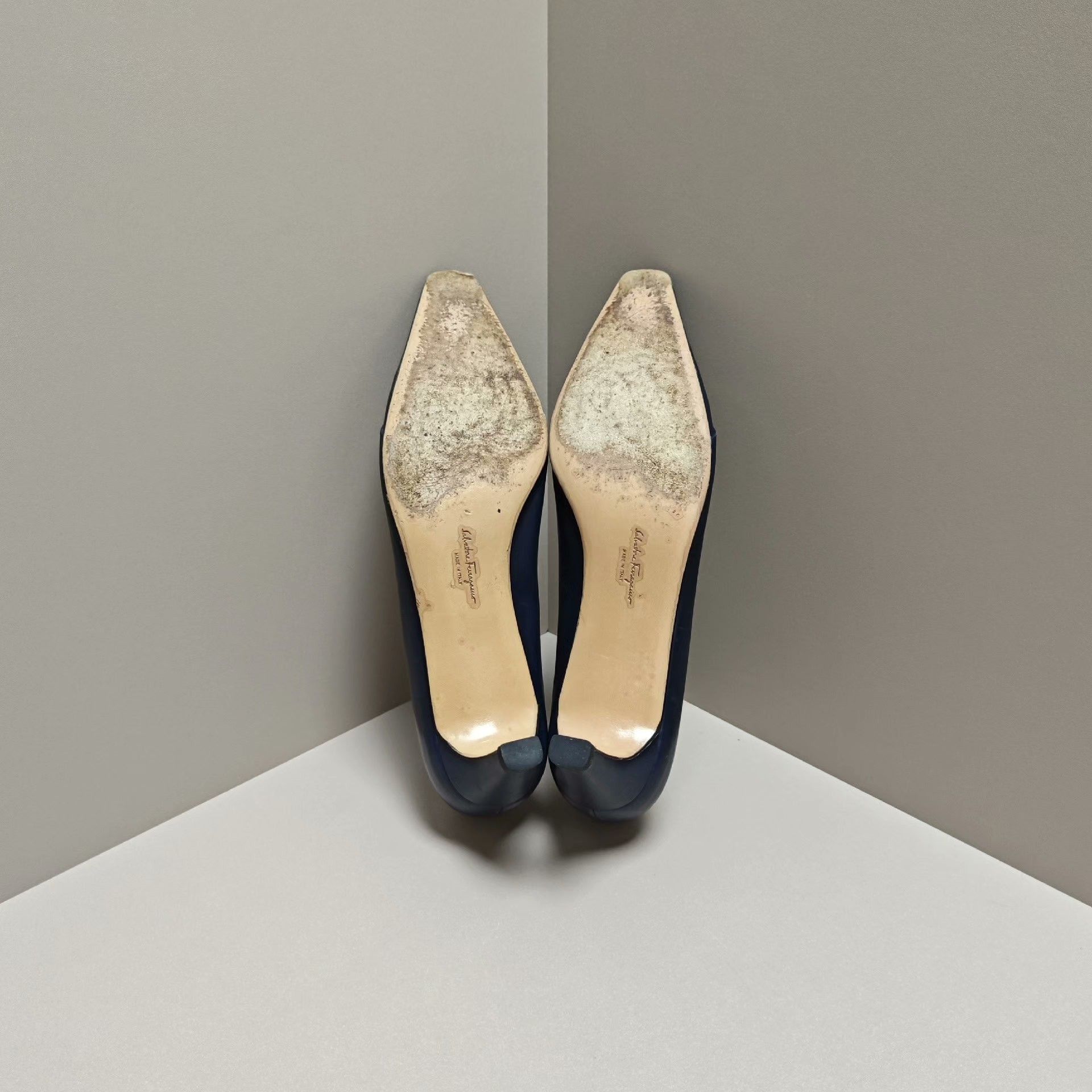 Salvatore Ferragamo Salvatore Ferragamo Lowtop Sneakers us_7 Women Size US 7 / IT 37 - 5 Thumbnail