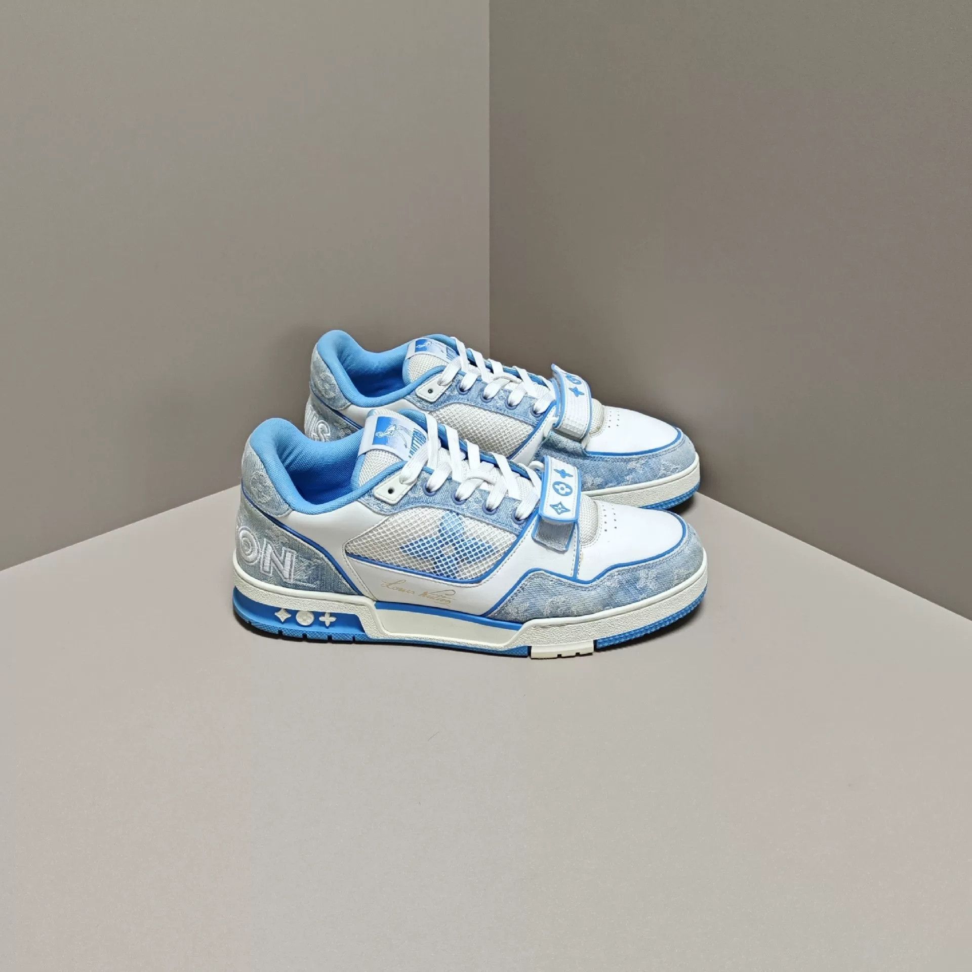 Louis Vuitton Louis Vuitton Training Blue Lowtop Sneakers 10 Men Size US 10 / EU 43 - 4 Thumbnail