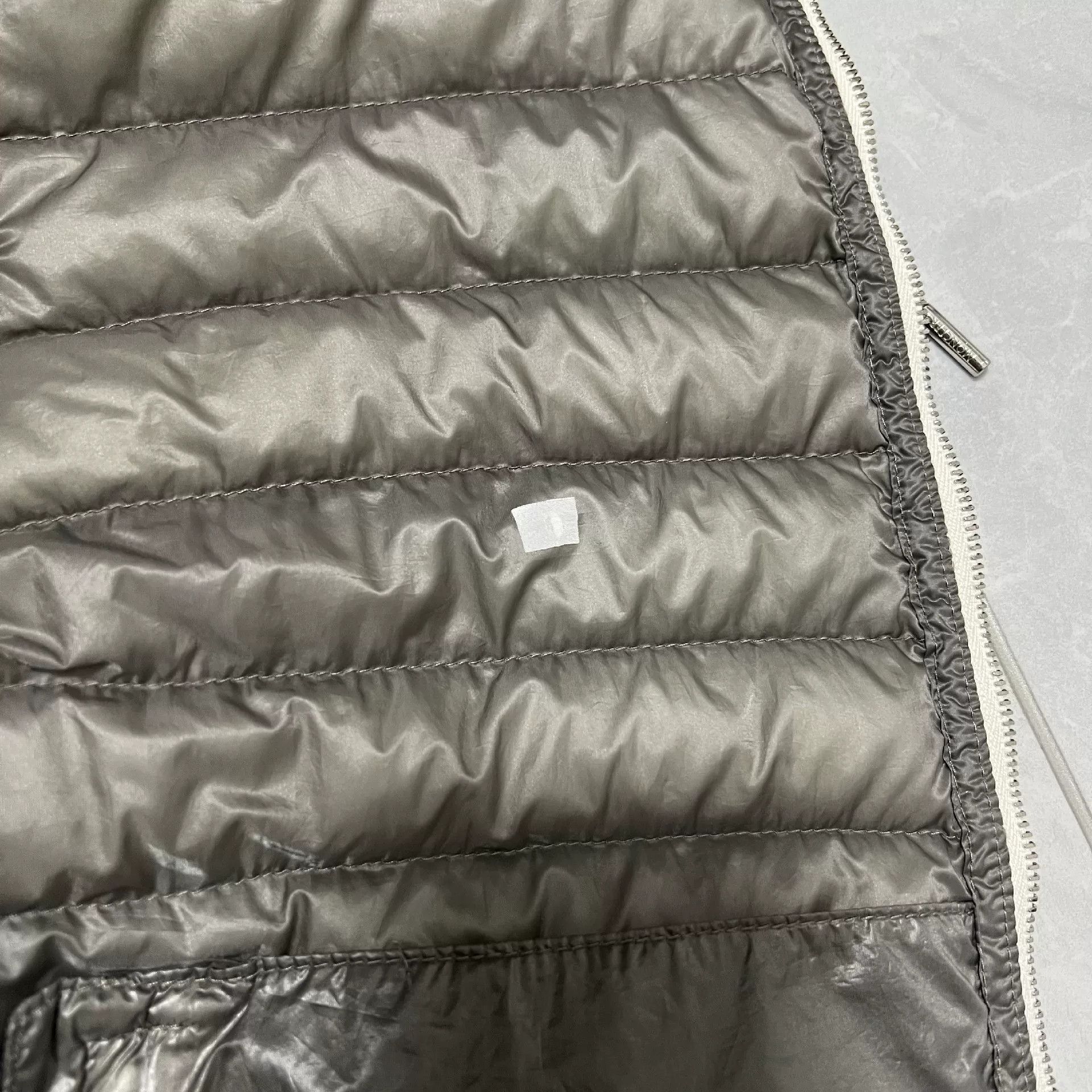 Moncler Moncler Down Down Jacket M Women Size M / US 6-8 / IT 42-44 - 7 Thumbnail