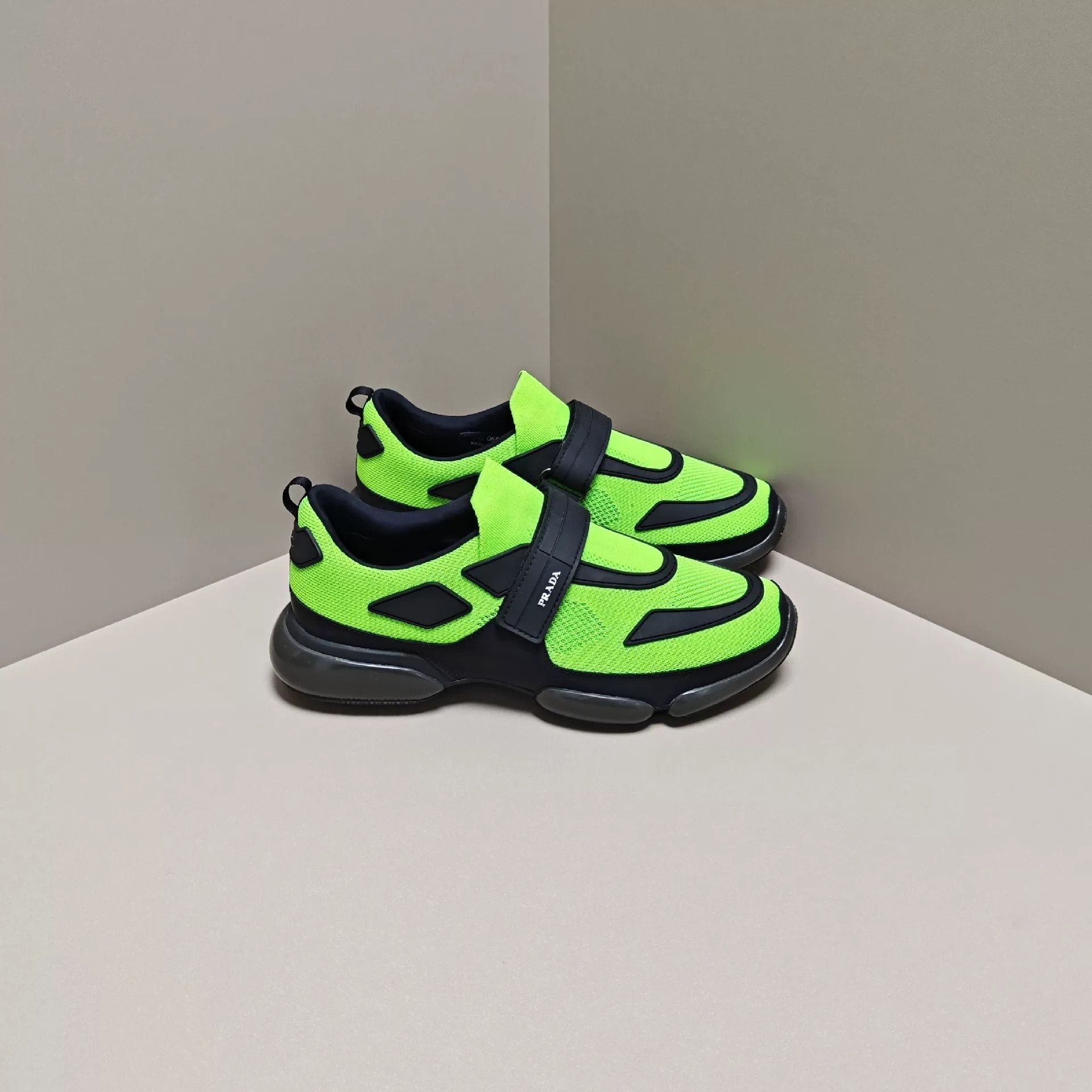 Prada Prada Casual Lowtop Sneakers 7 Men Size US 7 / EU 40 - 4 Thumbnail